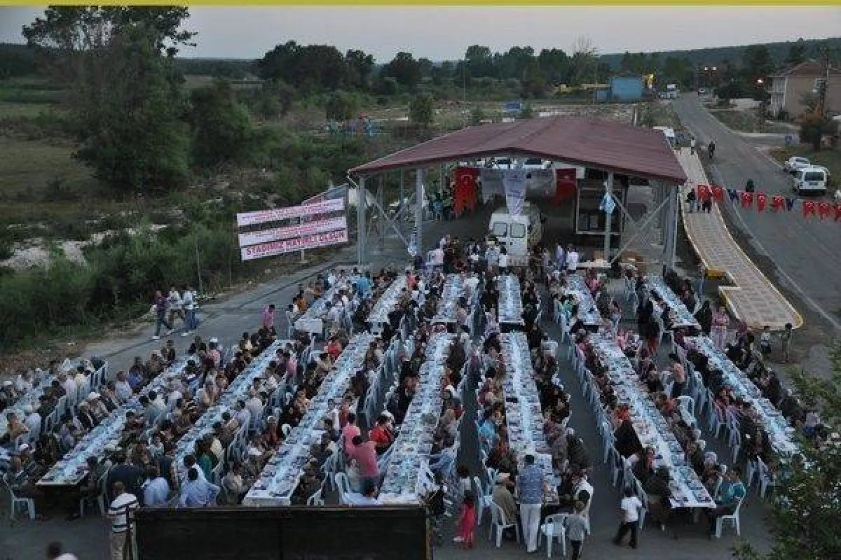 Cüneyt Arkın Danamandıra İftarındaydı