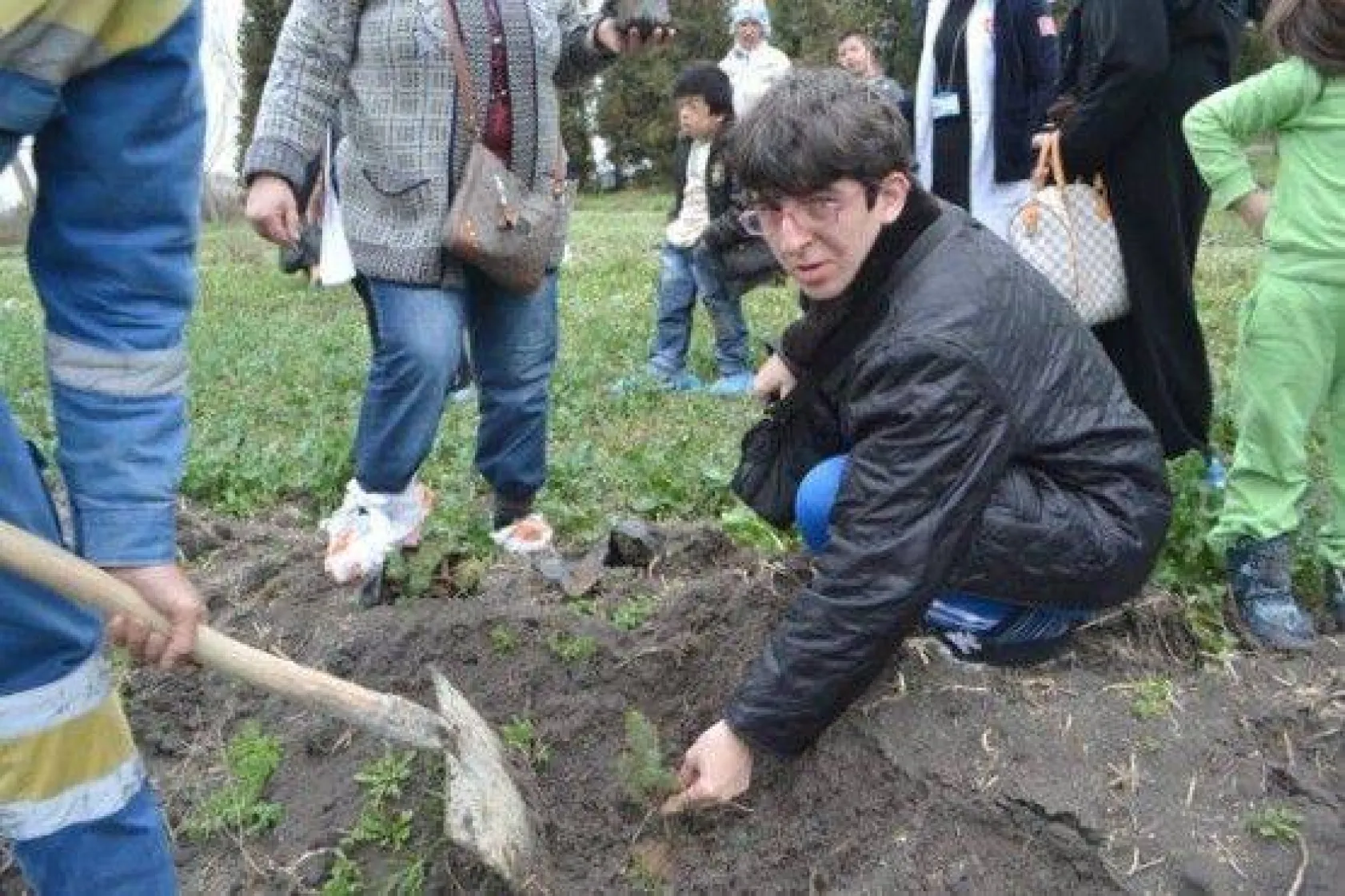 Sevgi Dolu Yüreklerden Sevgi Korusu