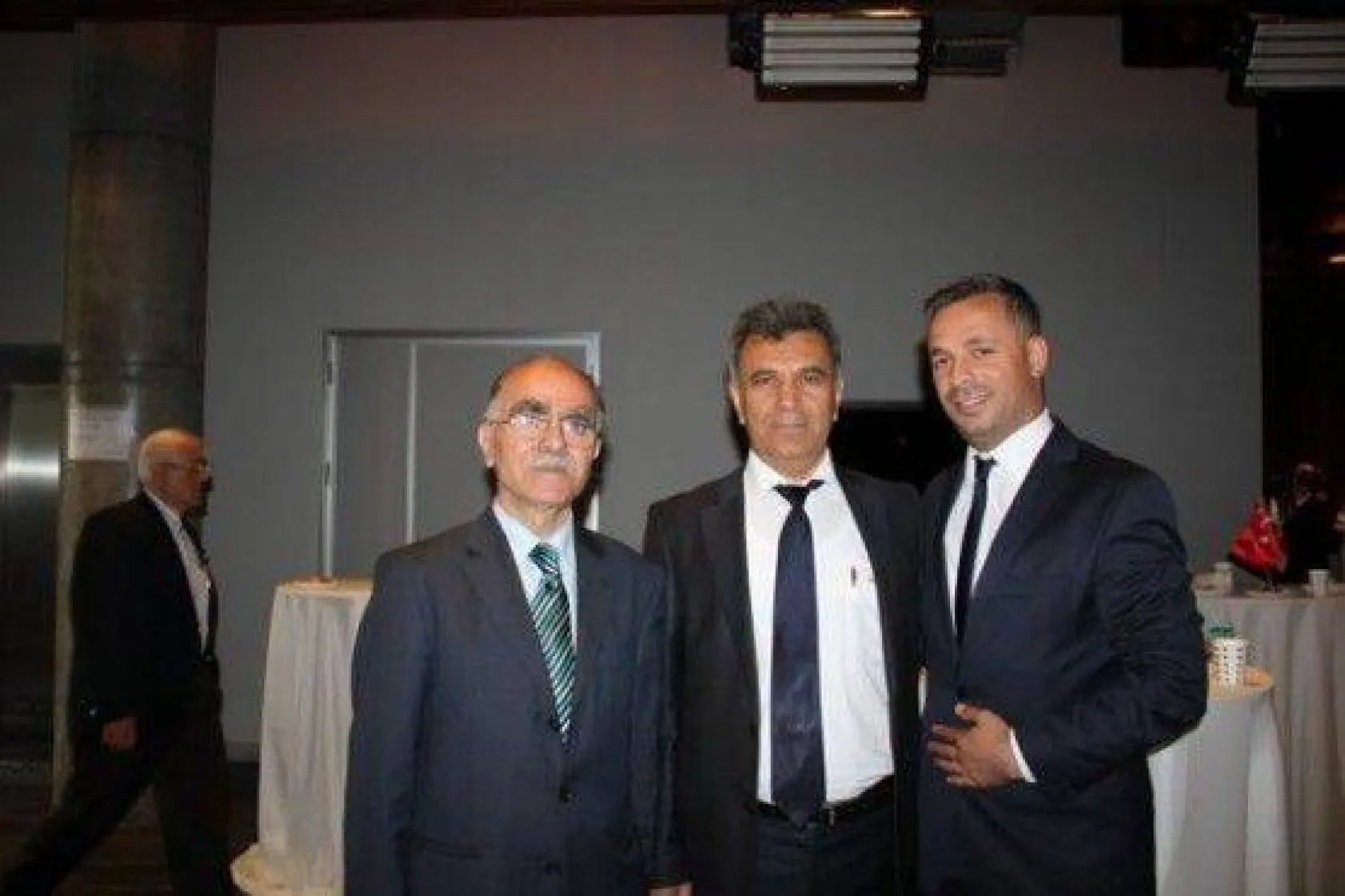 Bakan Avcı, Özel Bireylerin Yanında