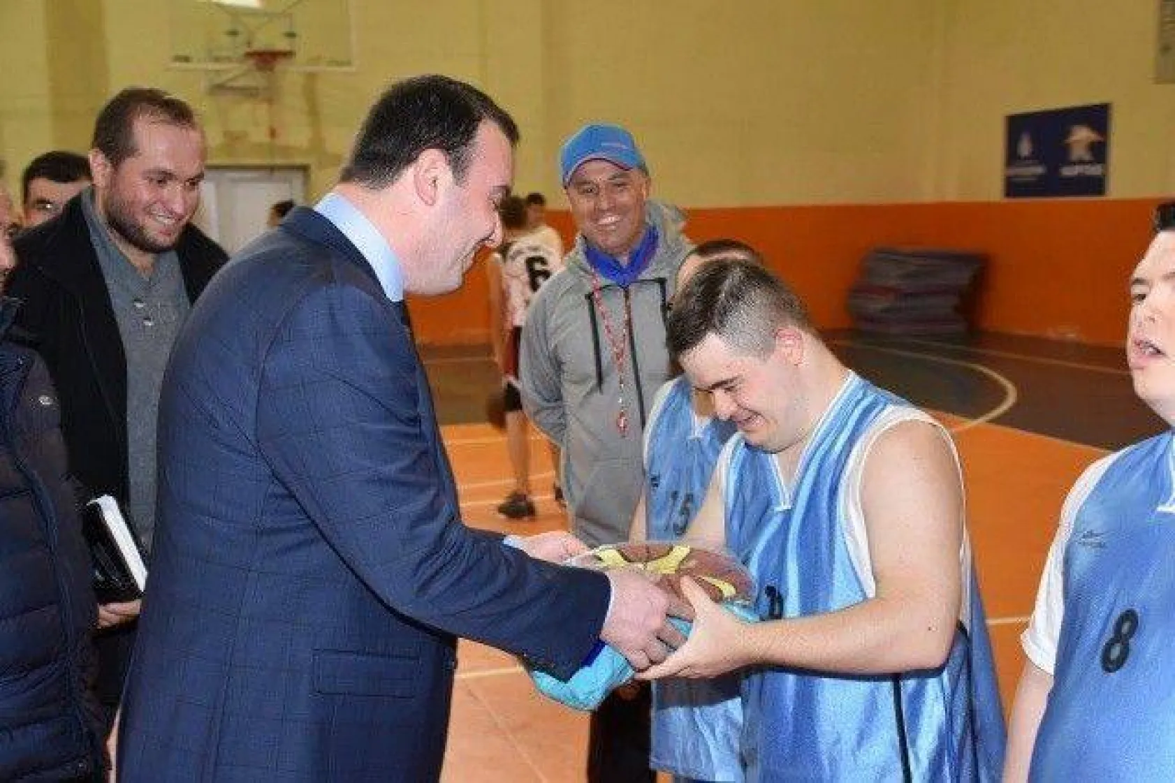 Ak Gençlerden Özel Çocuklara Özel Maç