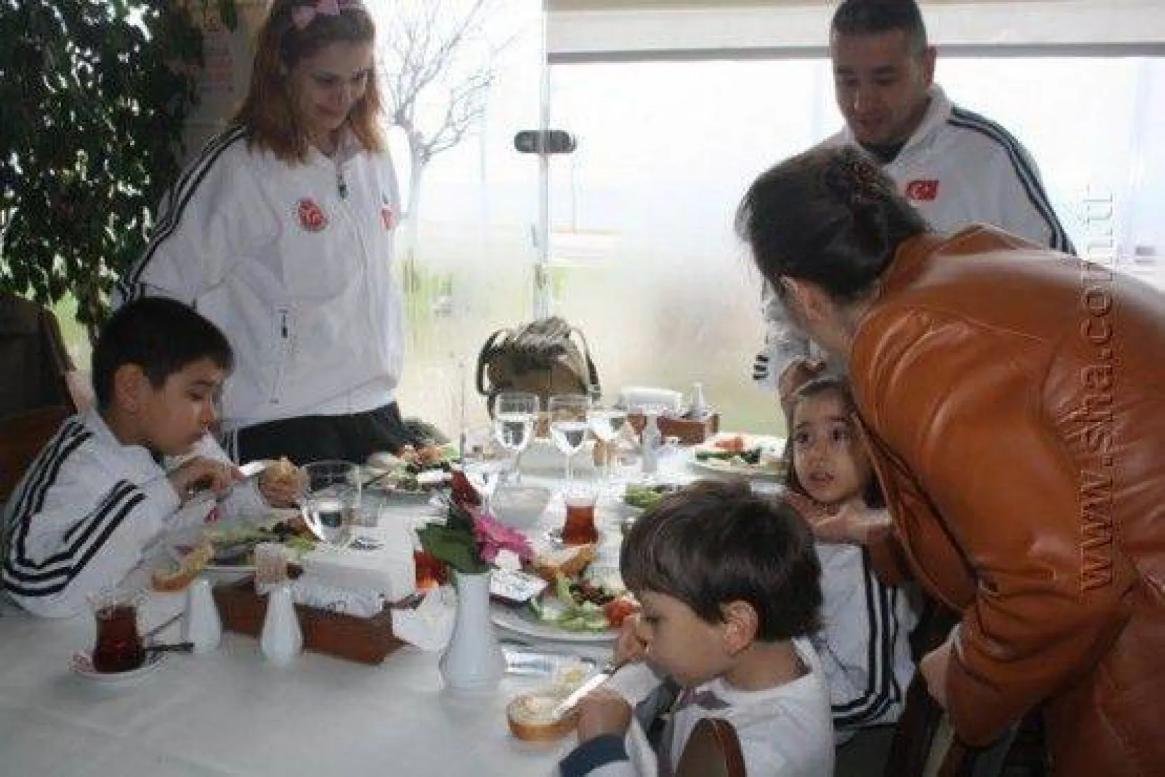 Ak Parti Taekwondocularla Buluştu