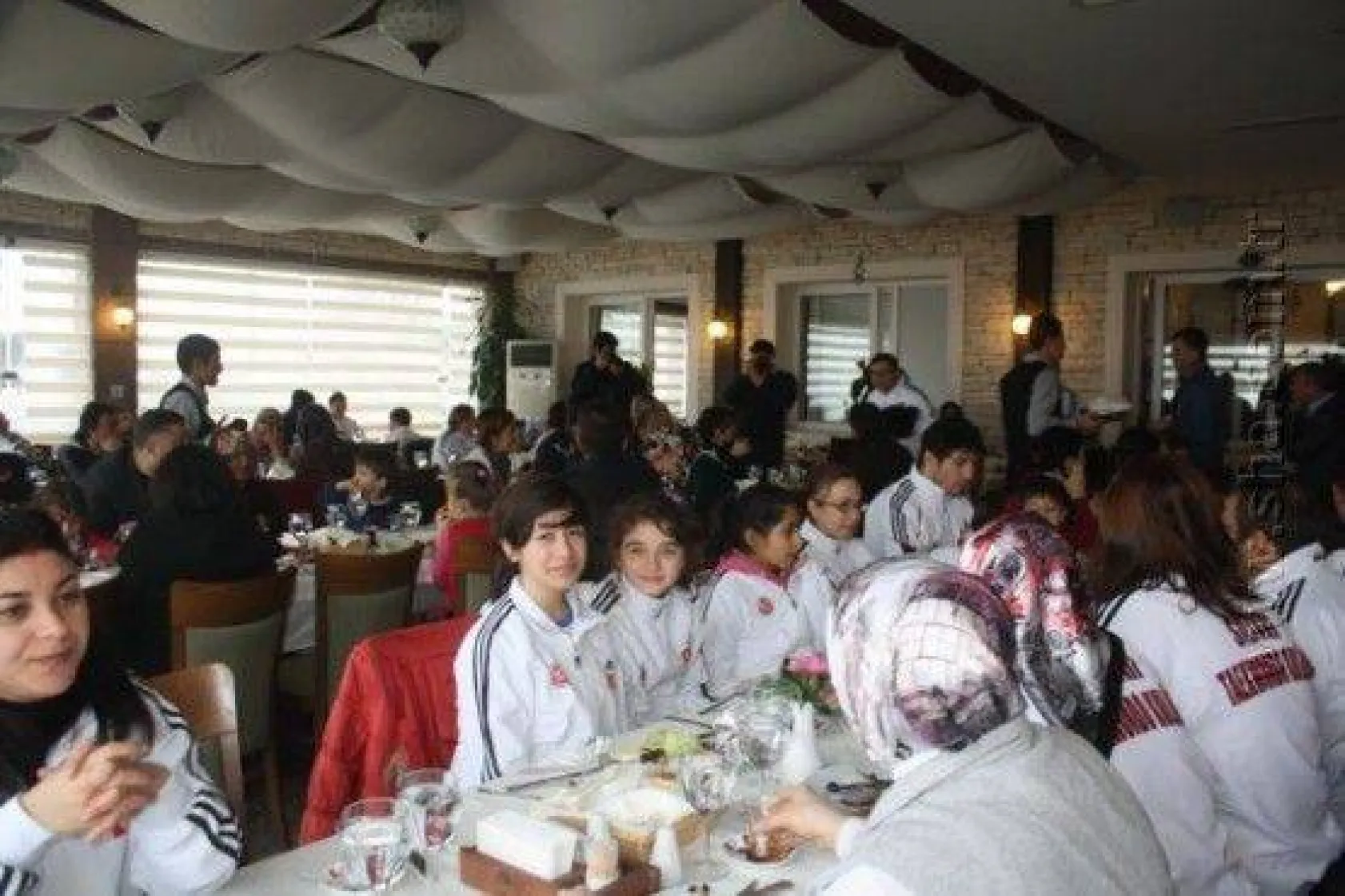 Ak Parti Taekwondocularla Buluştu