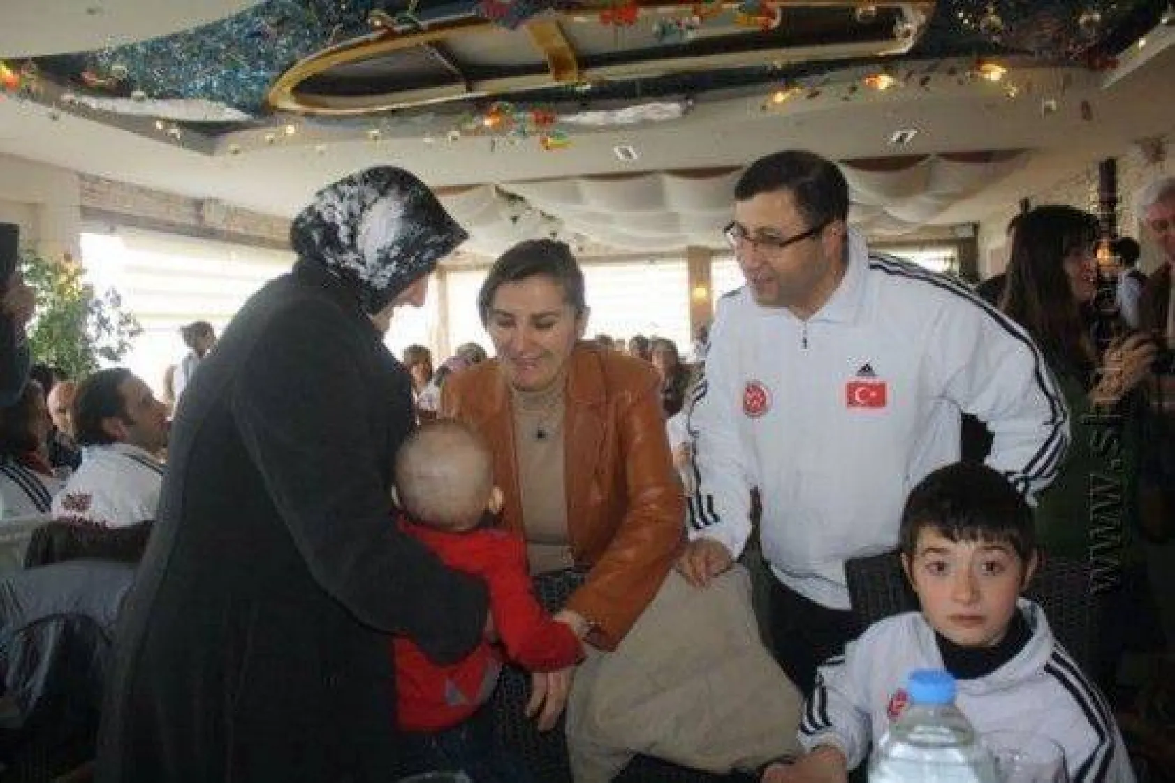 Ak Parti Taekwondocularla Buluştu