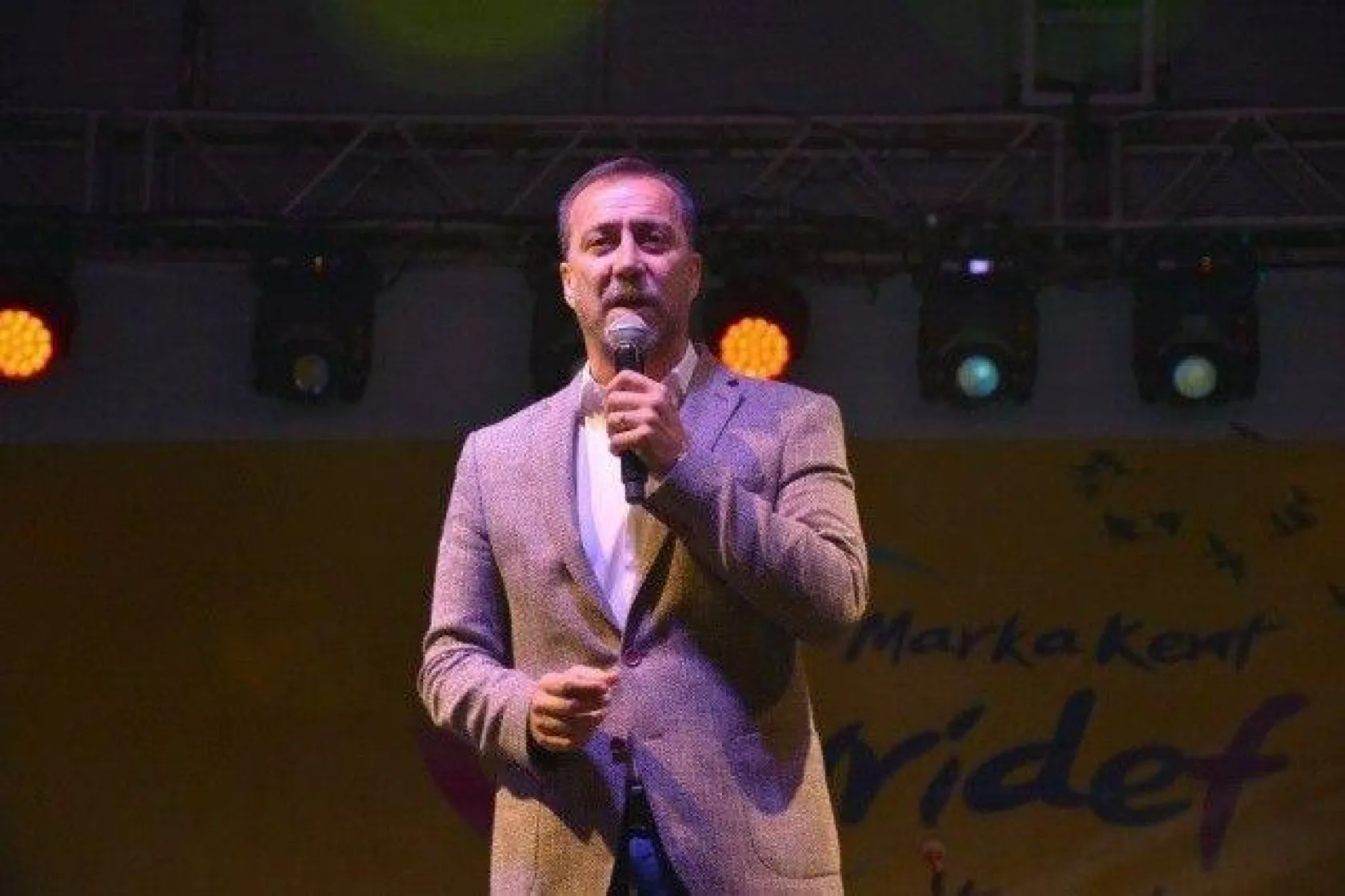 Silivri'de kavun ve bamya lezzetleri yarıştı