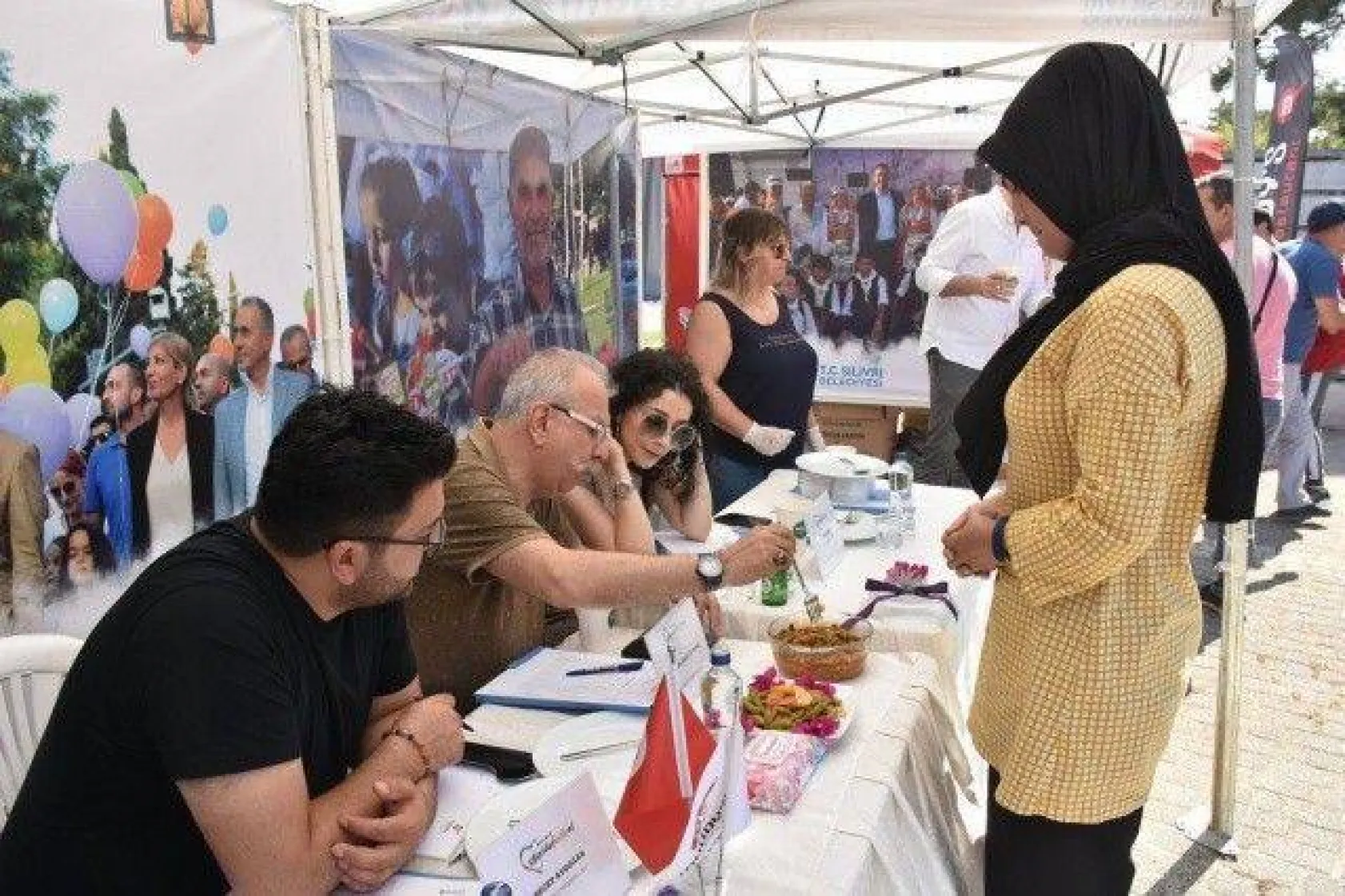 Silivri'de kavun ve bamya lezzetleri yarıştı