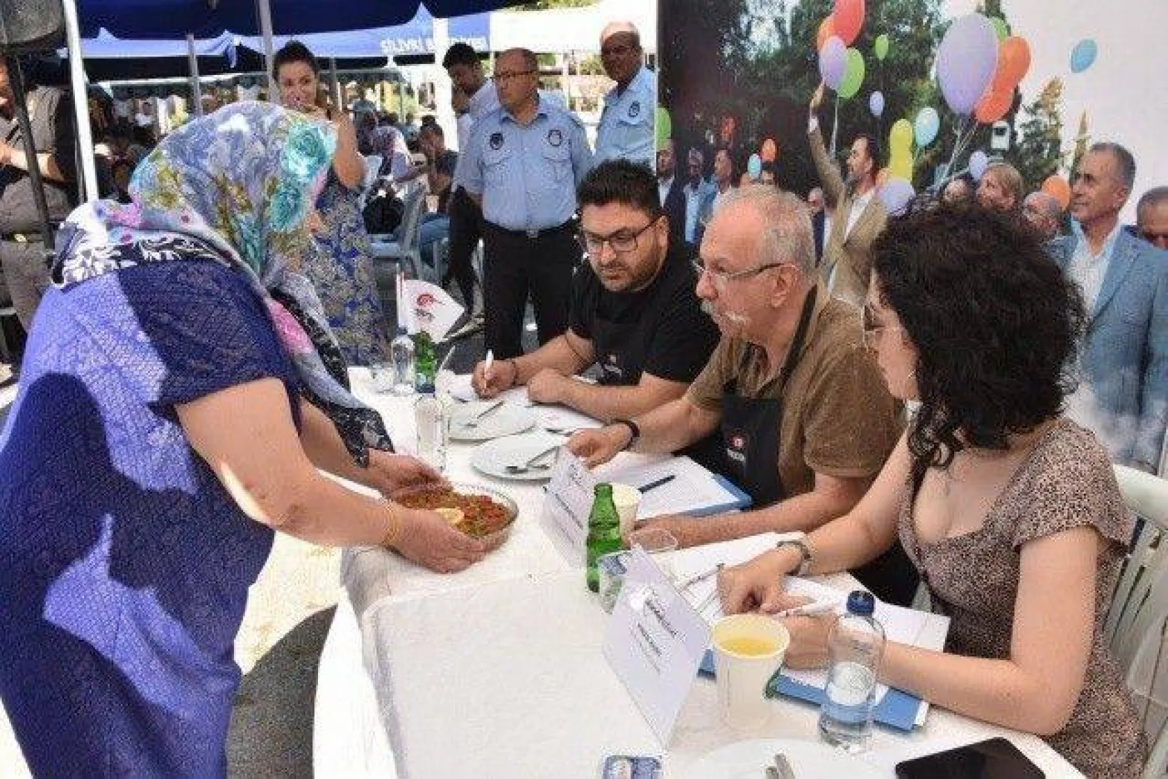 Silivri'de kavun ve bamya lezzetleri yarıştı