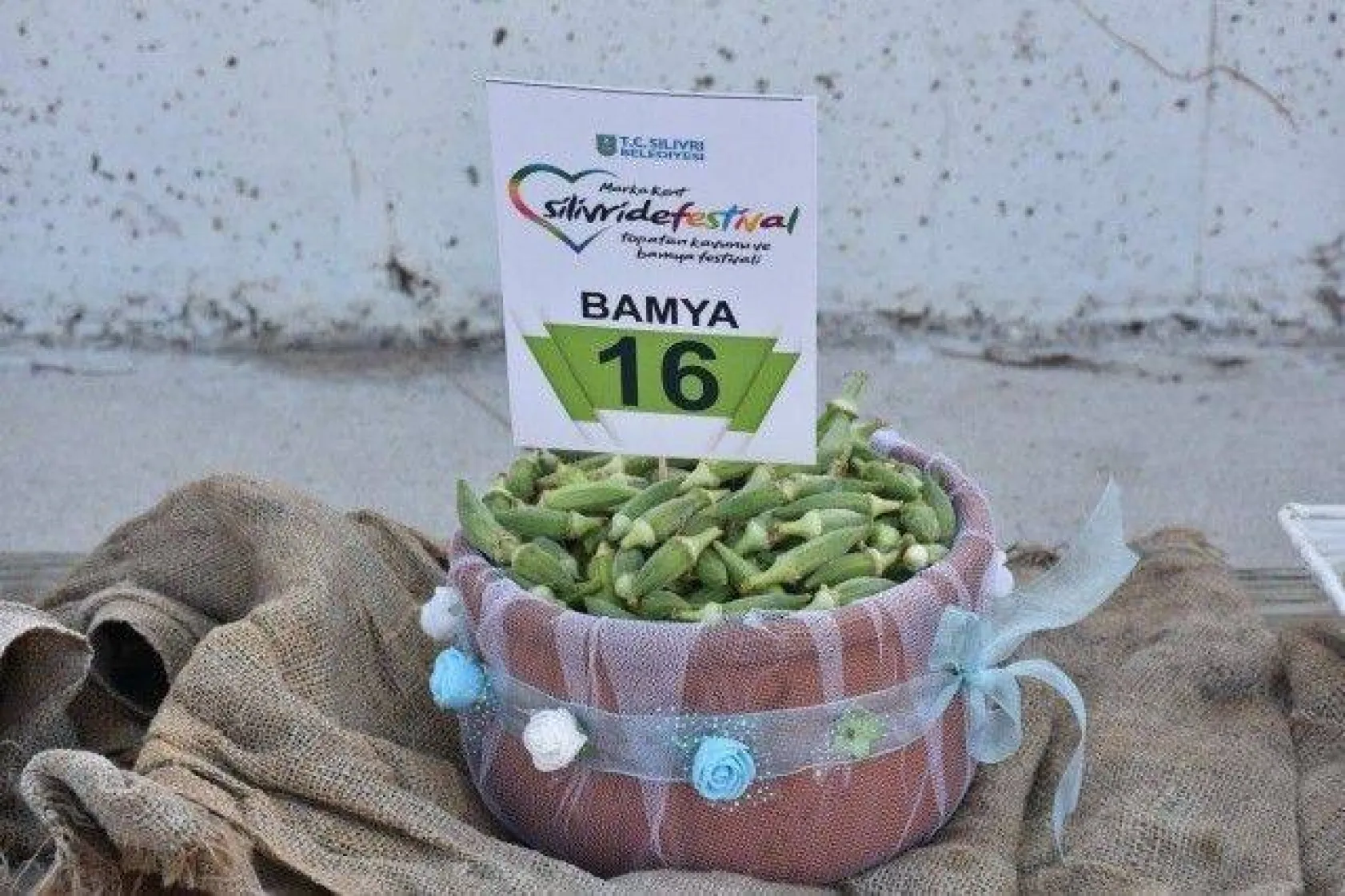 Silivri'de kavun ve bamya lezzetleri yarıştı