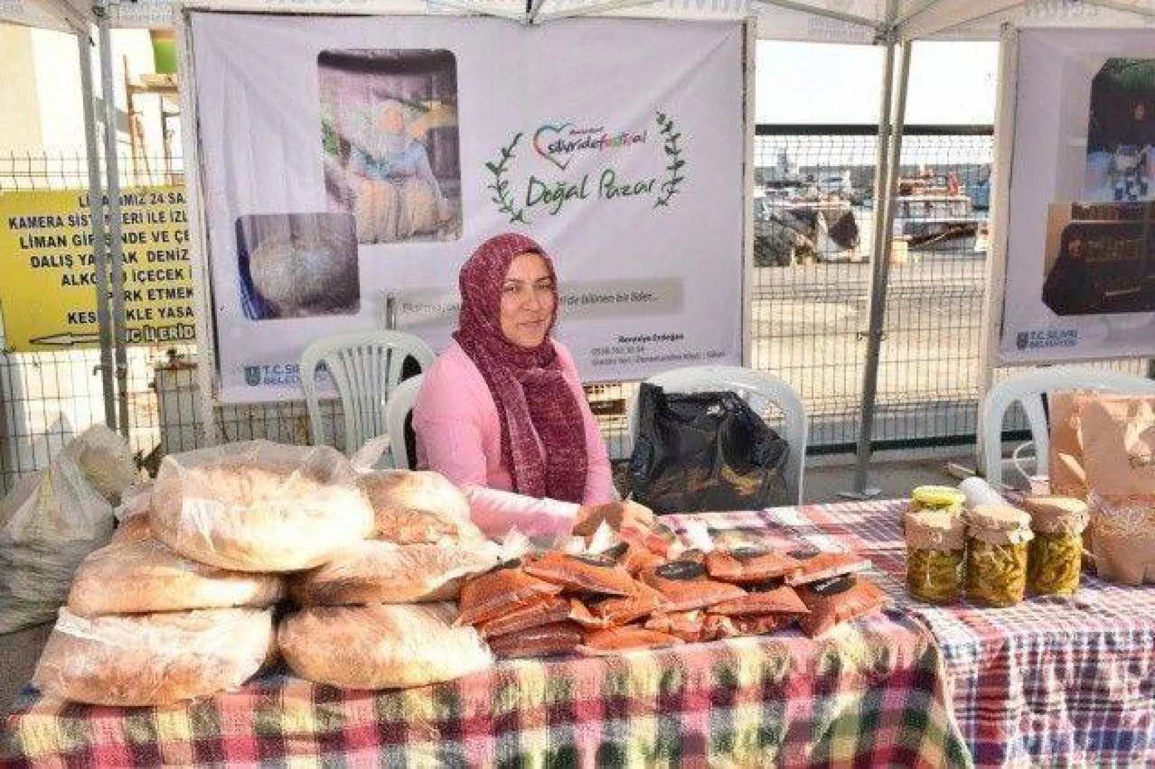 Silivri'de kavun ve bamya lezzetleri yarıştı