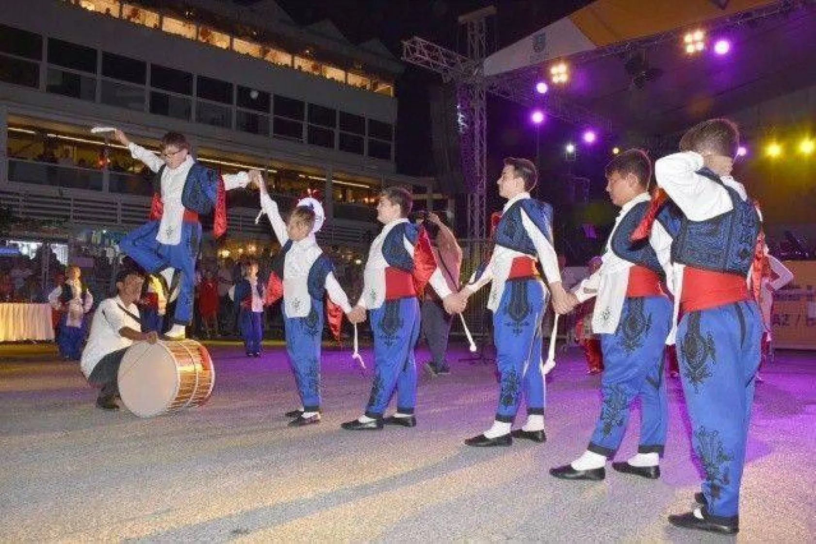 Silivri'de kavun ve bamya lezzetleri yarıştı