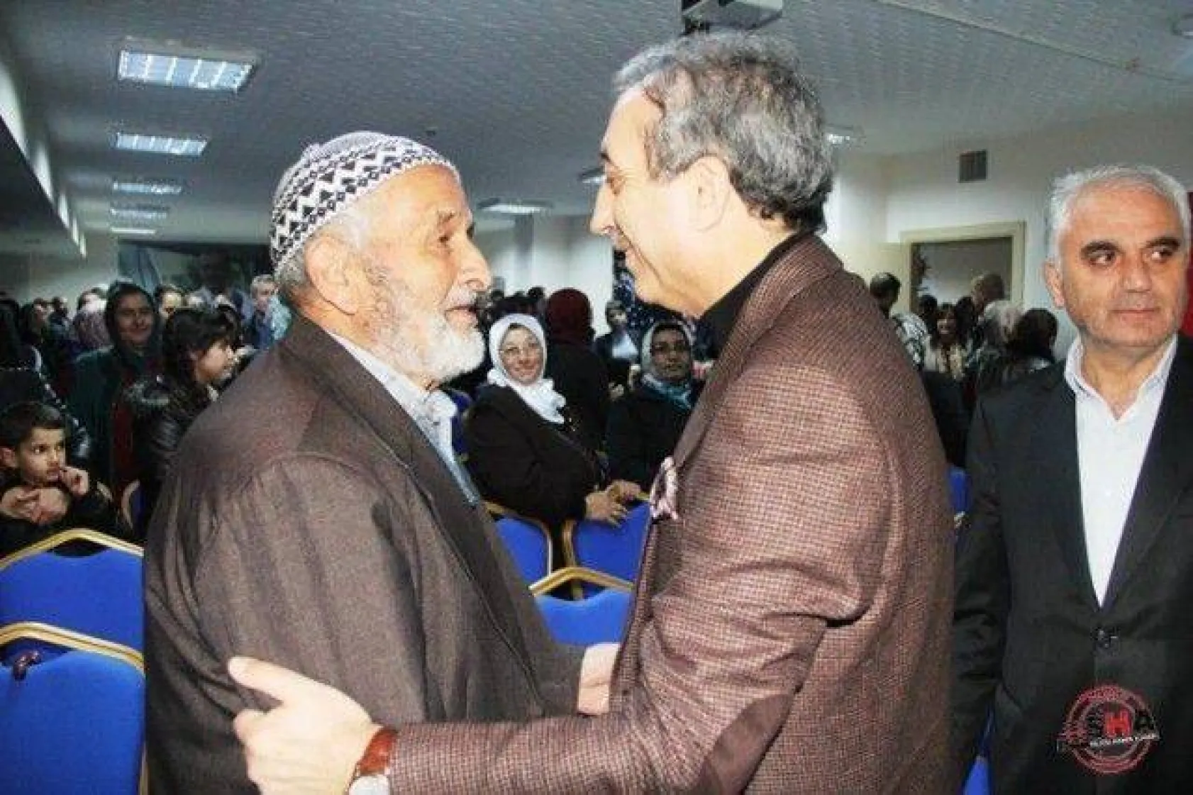 'Belediye'ye AK Parti'nin bayrağını dikeceğiz'