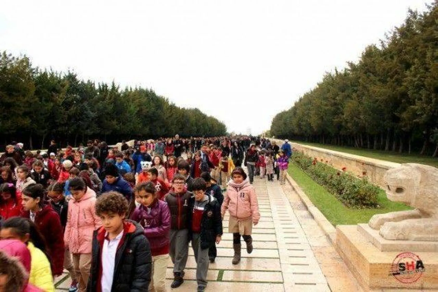 Mektebim, 2000 öğrencisiyle Ata'nın huzurunda