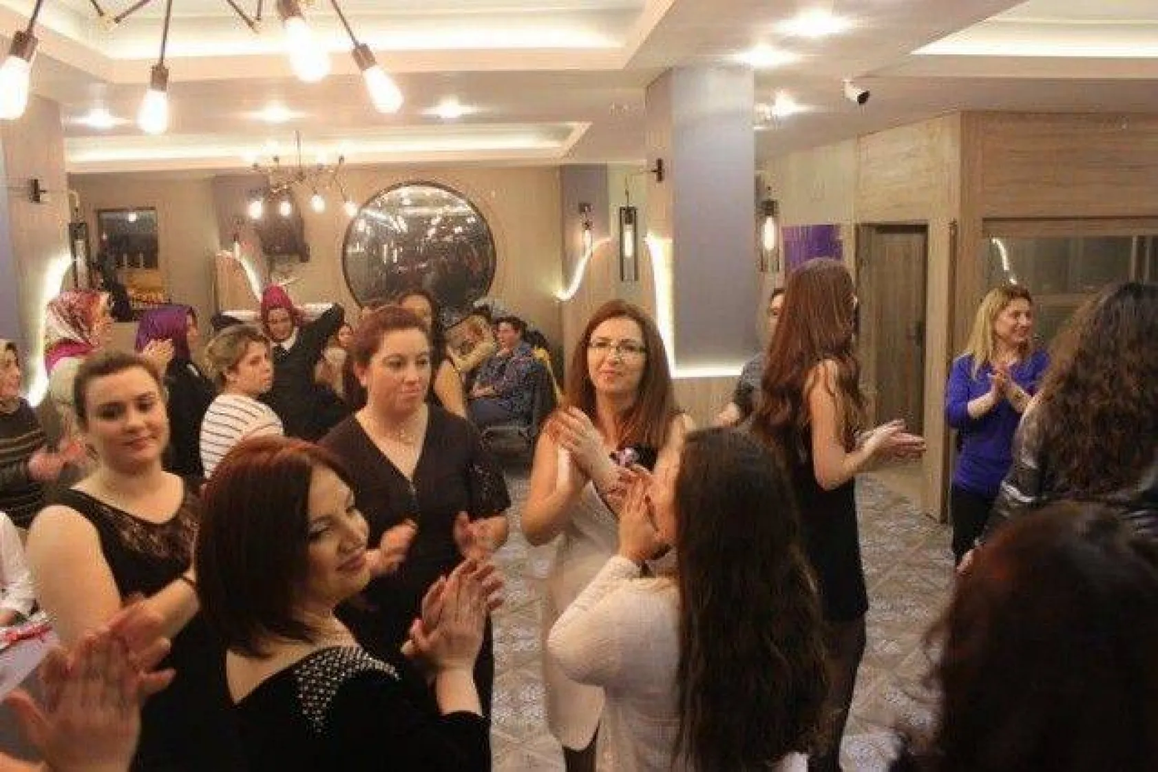 Piri Paşalı kadınlar doyasıya eğlendi [Foto Galeri]