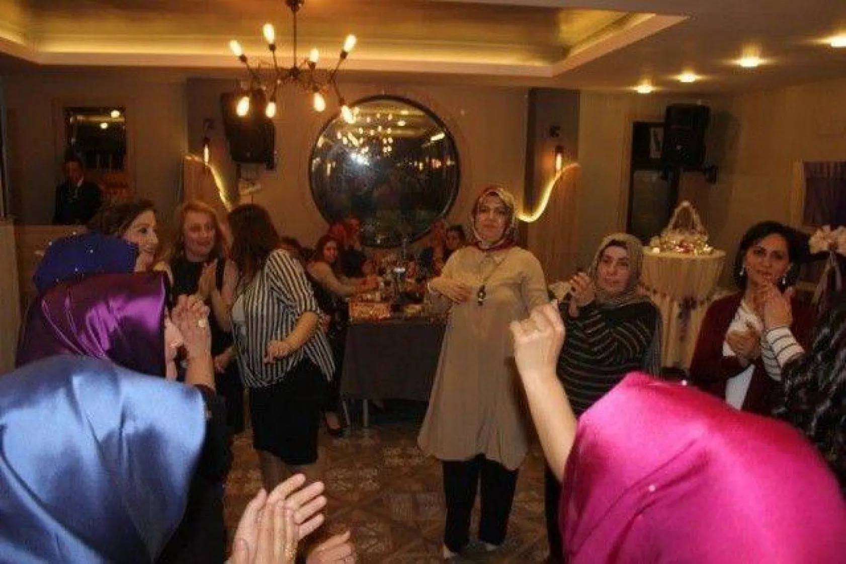 Piri Paşalı kadınlar doyasıya eğlendi [Foto Galeri]