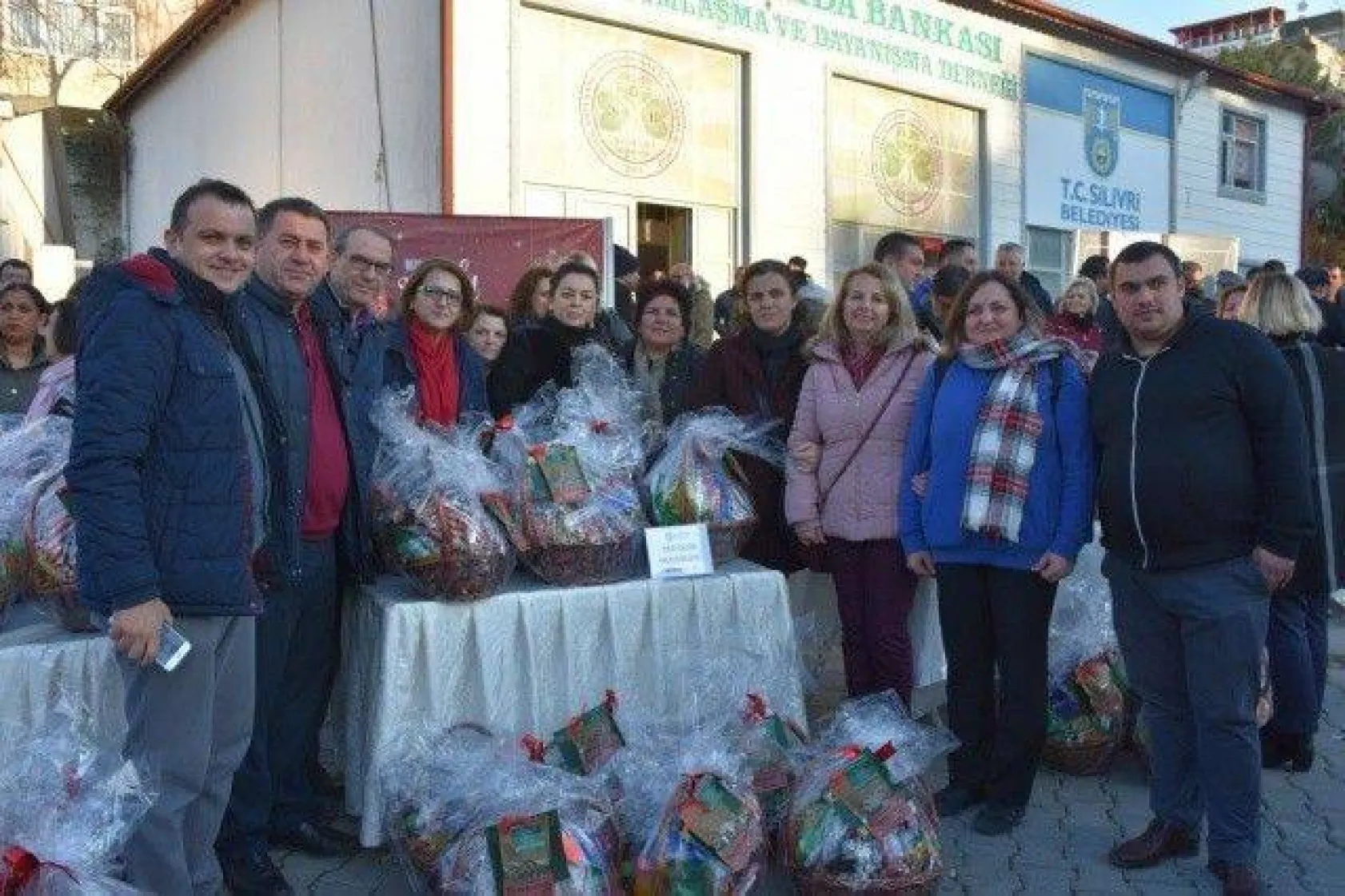 Işıklar: 'Benim Büyük Ailem, Sizlerle Gurur Duyuyorum'