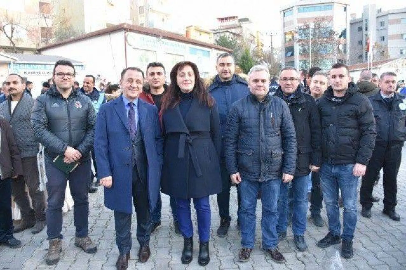 Işıklar: 'Benim Büyük Ailem, Sizlerle Gurur Duyuyorum'