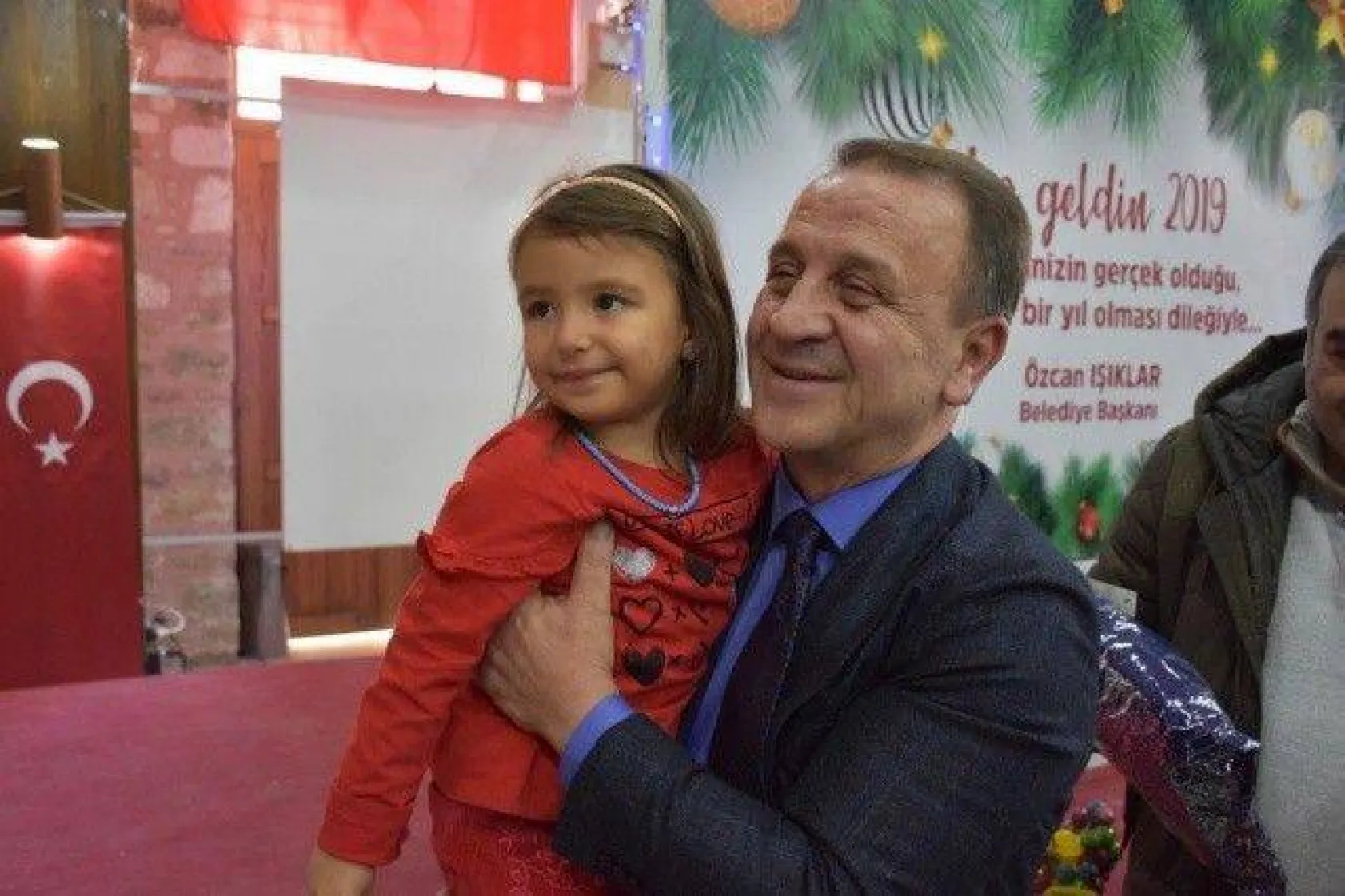 Miniklere Erken Yeni Yılı Kutlaması