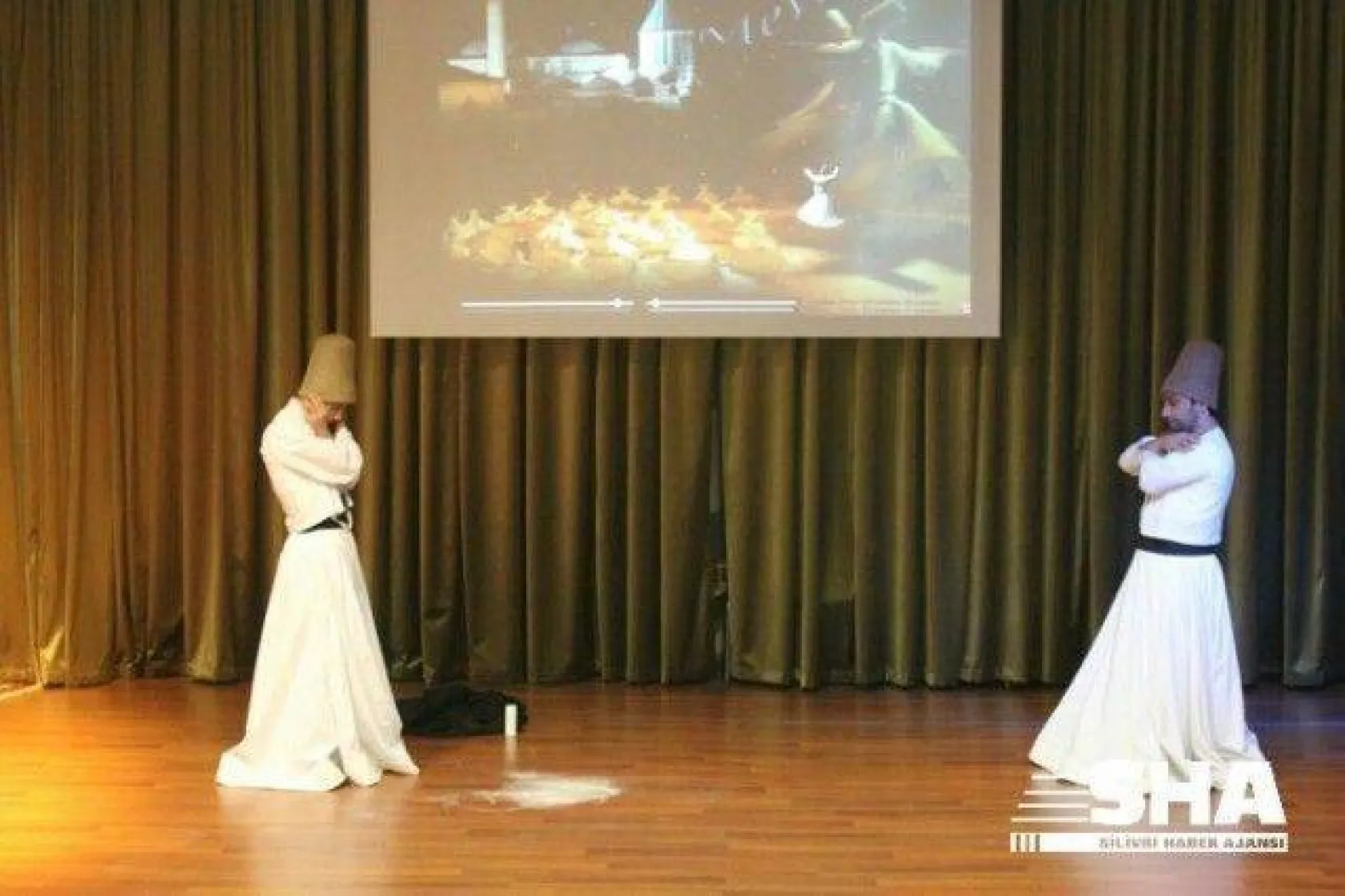 Mevlana'nın ezgileşen ruhu anıldı