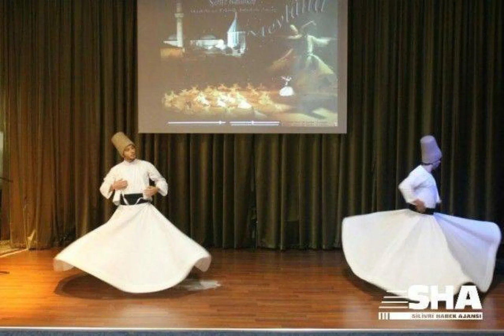 Mevlana'nın ezgileşen ruhu anıldı