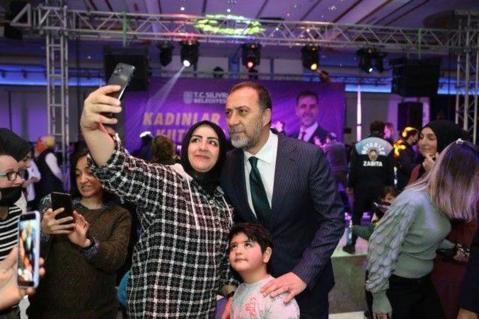 Silivrili Kadınlar Nadide Sultan ile Eğlendi