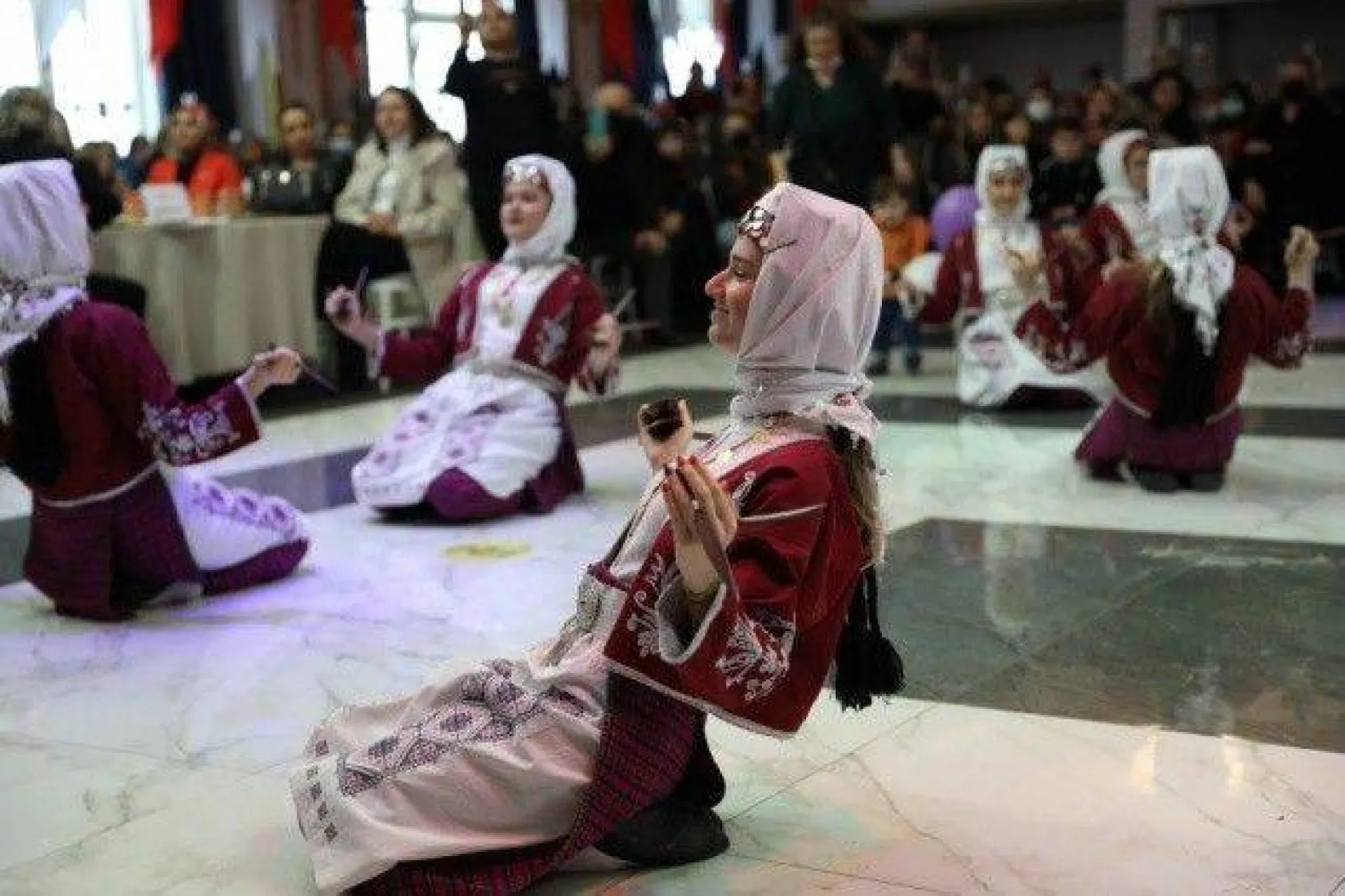 Silivrili Kadınlar Nadide Sultan ile Eğlendi