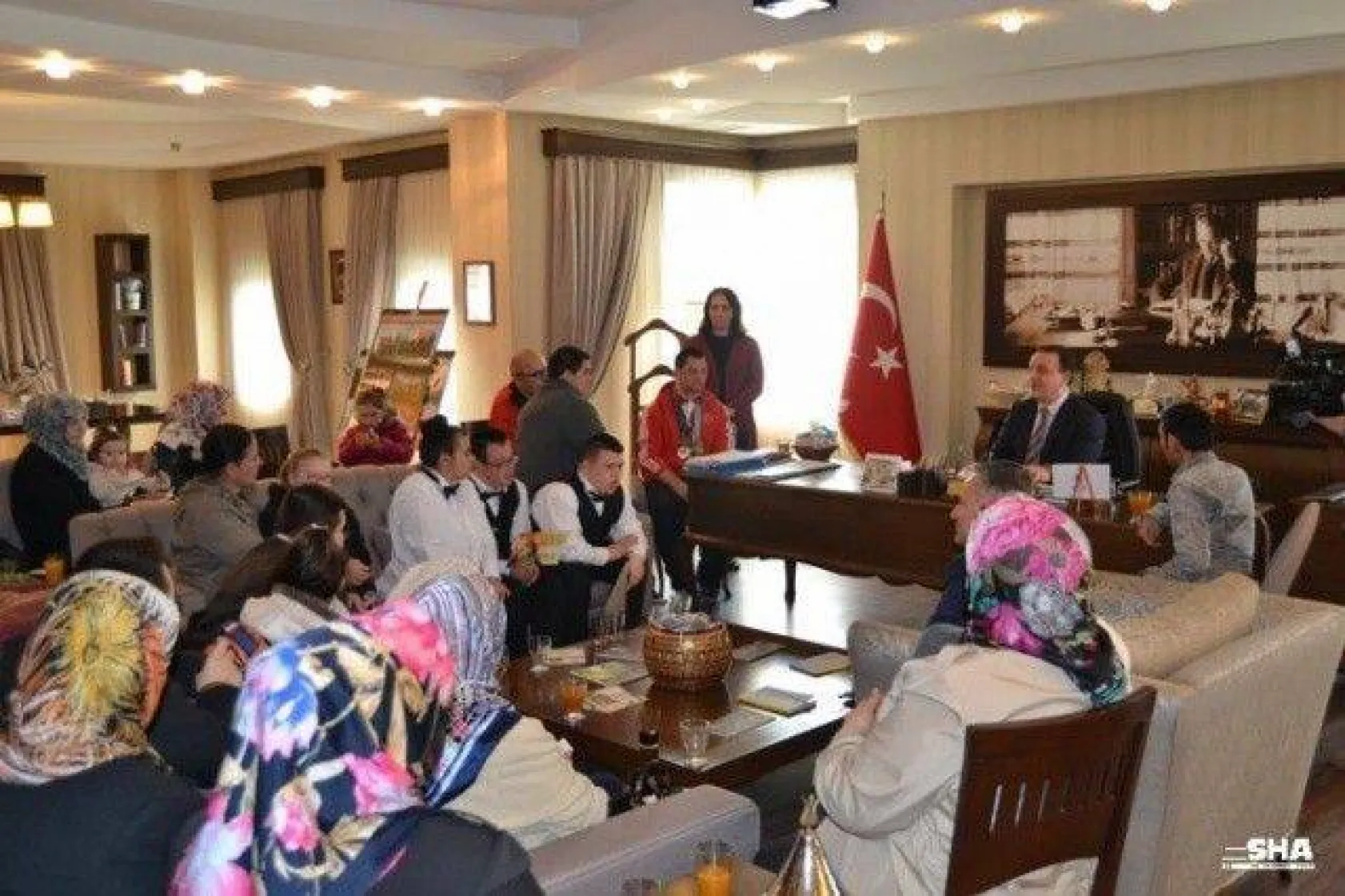 Tıpkı Bizim Gibiler +1 Farkla