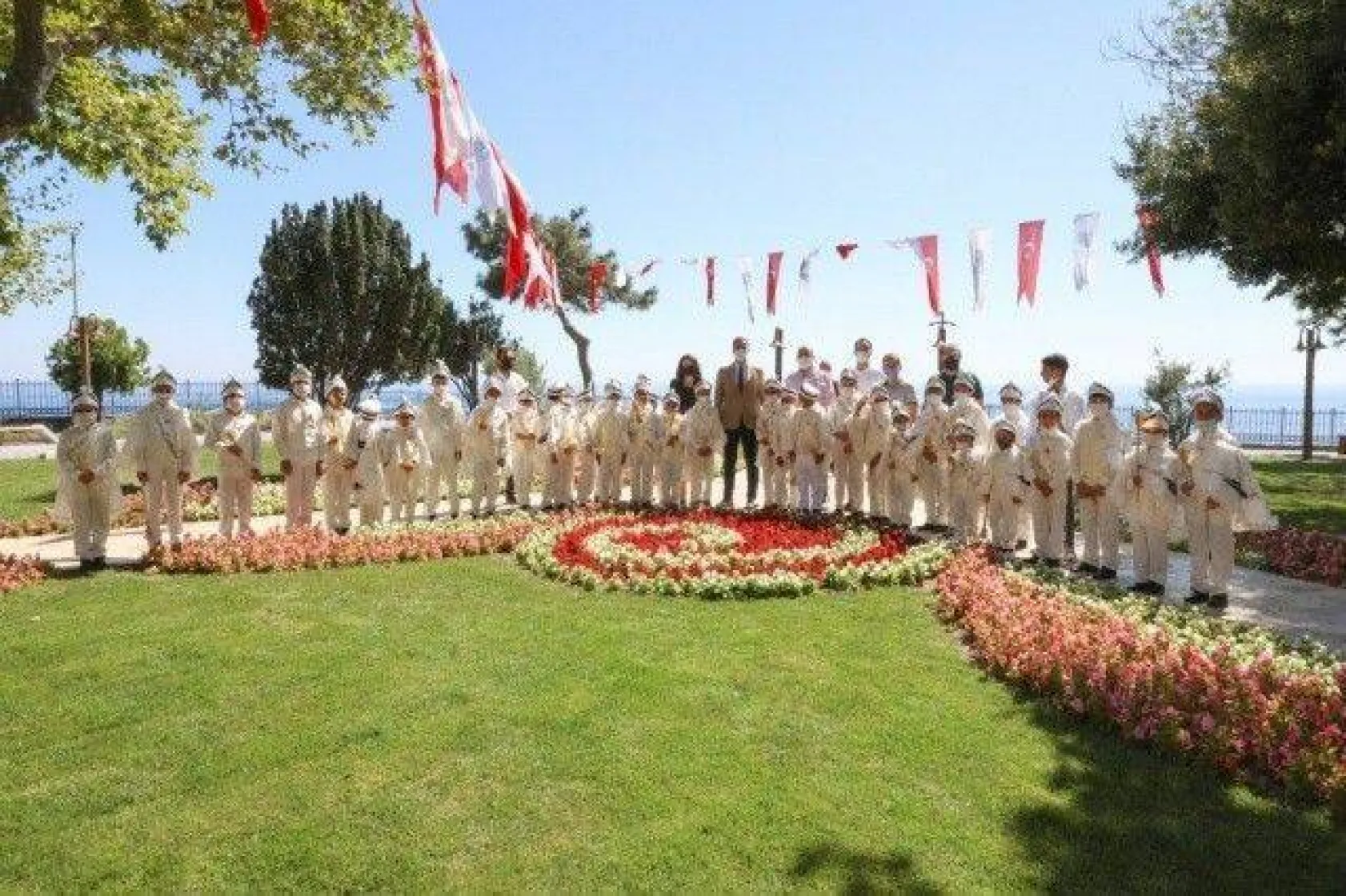 Alipaşa Spor Alanı Hizmete Açıldı