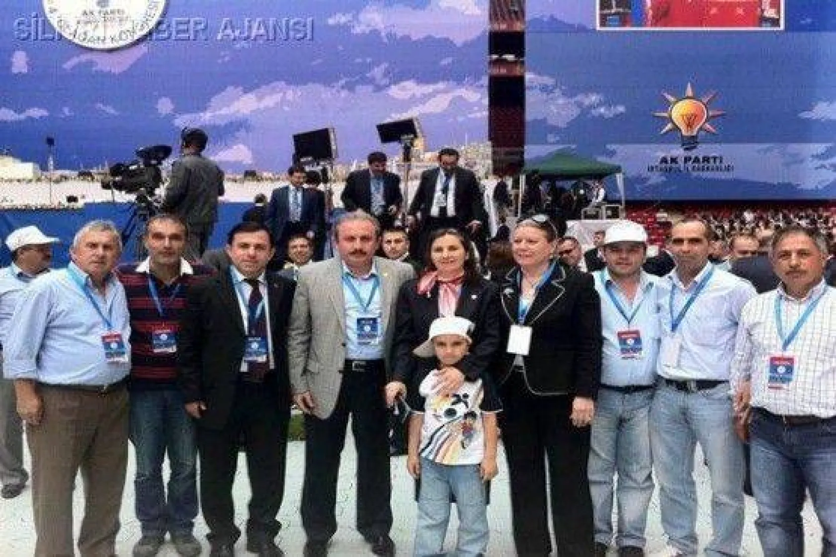 Okullarımıza Hizmetlerimiz Artarak Devam Edecek