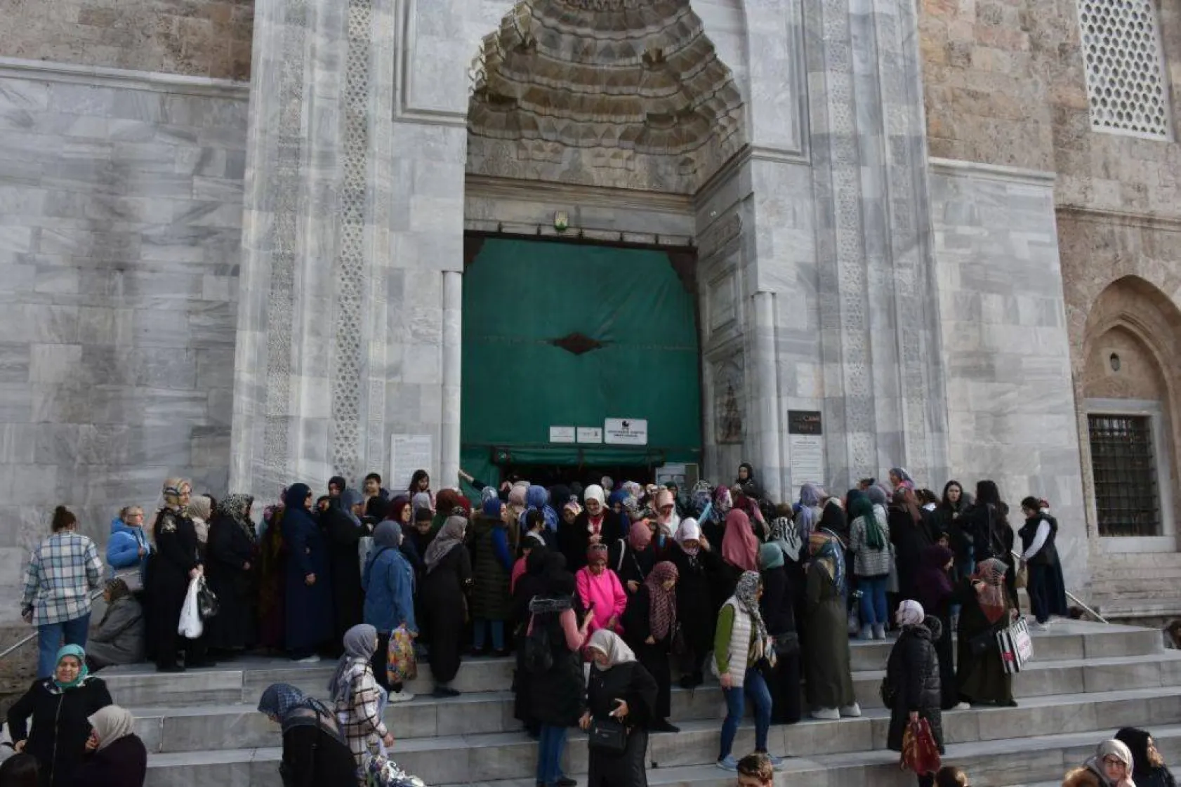 Başkan Yılmaz Bursa'da kadınlarla seslendi: Ant olsun!