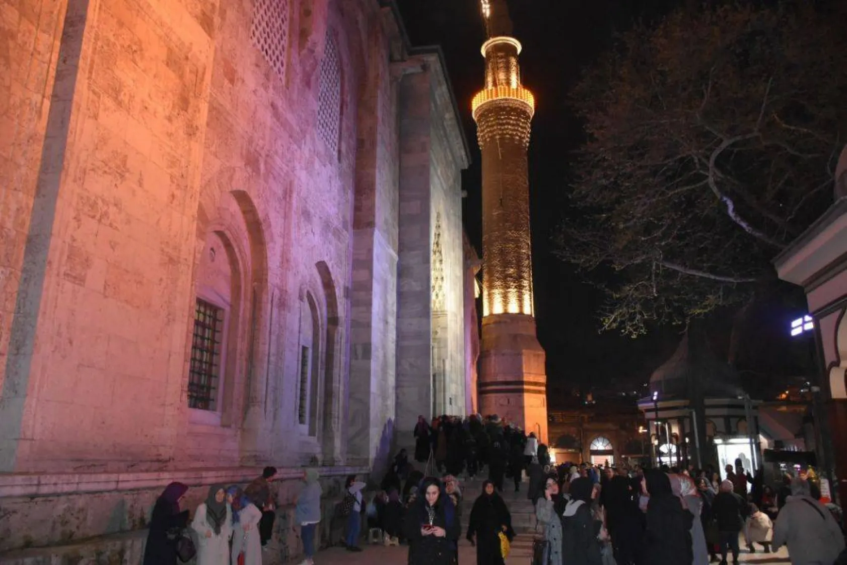 Başkan Yılmaz Bursa'da kadınlarla seslendi: Ant olsun!