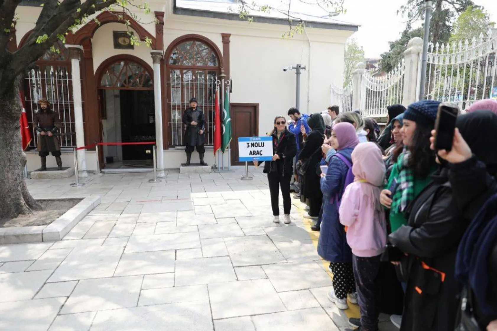 Başkan Yılmaz Bursa'da kadınlarla seslendi: Ant olsun!