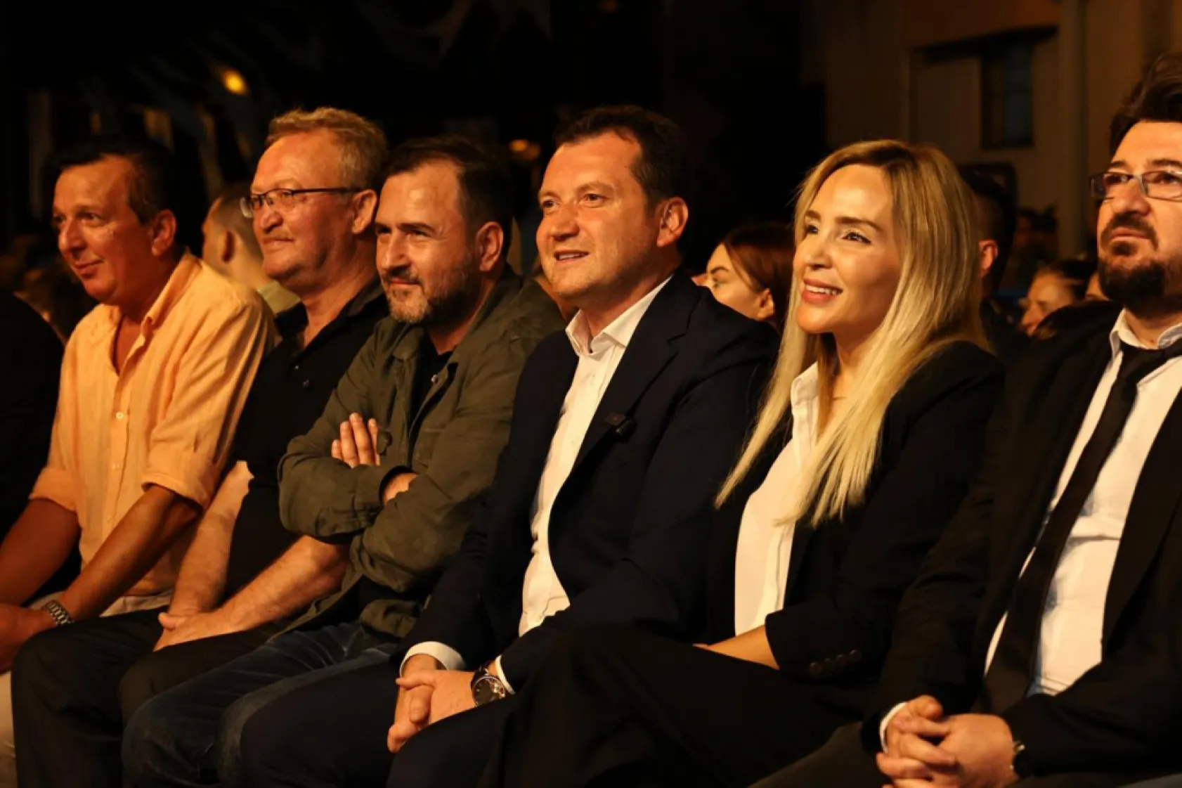 Gazitepe'de İlk Ayçiçek Hasat Şenliğini Gerçekleştirildi