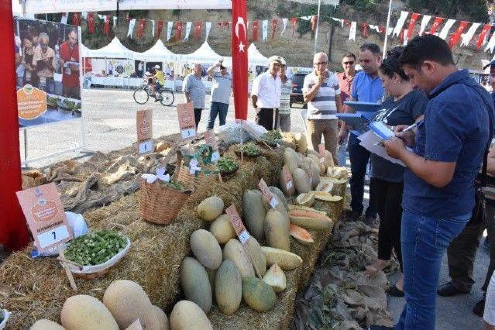 Selimpaşa'da Yılların Geleneği Bamya ve Kavun Festivali