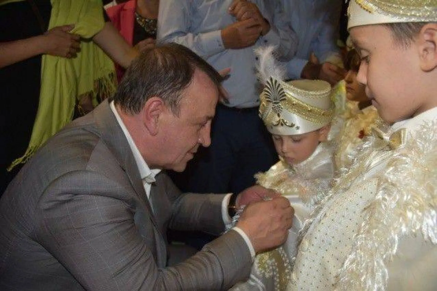 60 Çocuk Erkekliğe İlk Adımlarını Attı