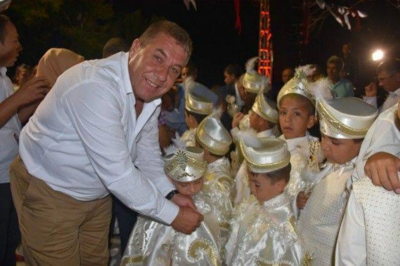 60 Çocuk Erkekliğe İlk Adımlarını Attı