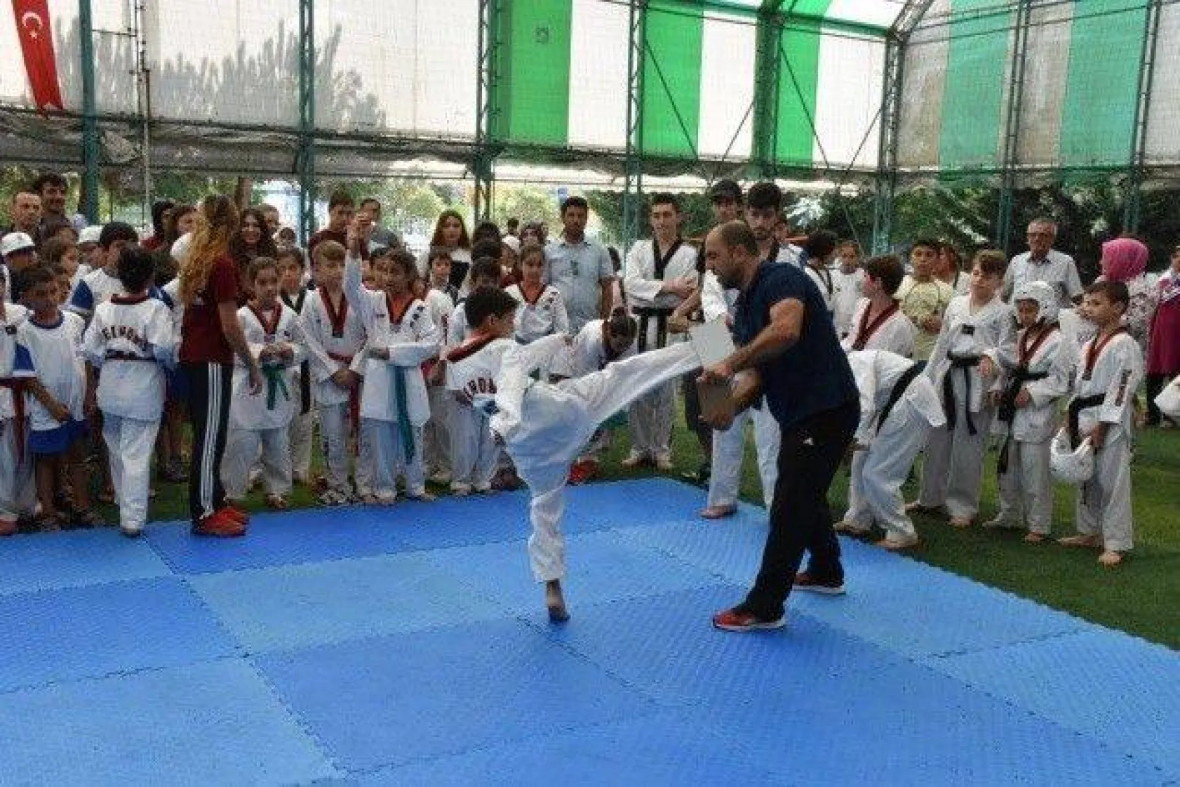 Yaz Spor Okulları Törenle Sona Erdi