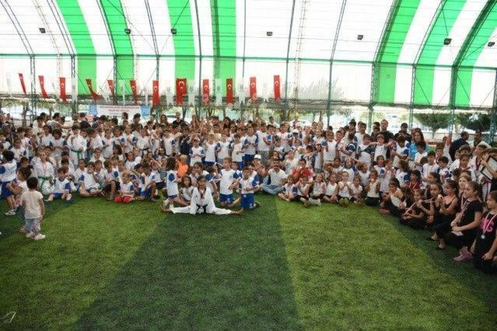 Yaz Spor Okulları Törenle Sona Erdi