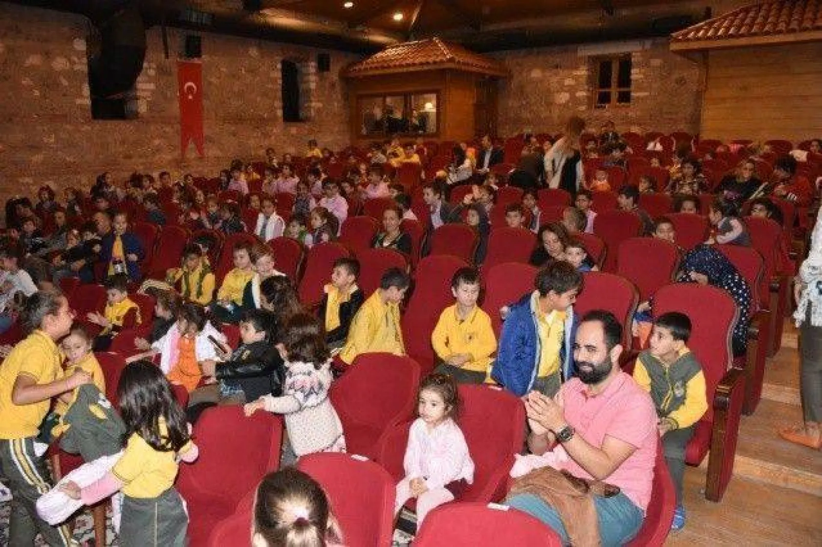 Kukla Tiyatrosu Çok Beğenildi