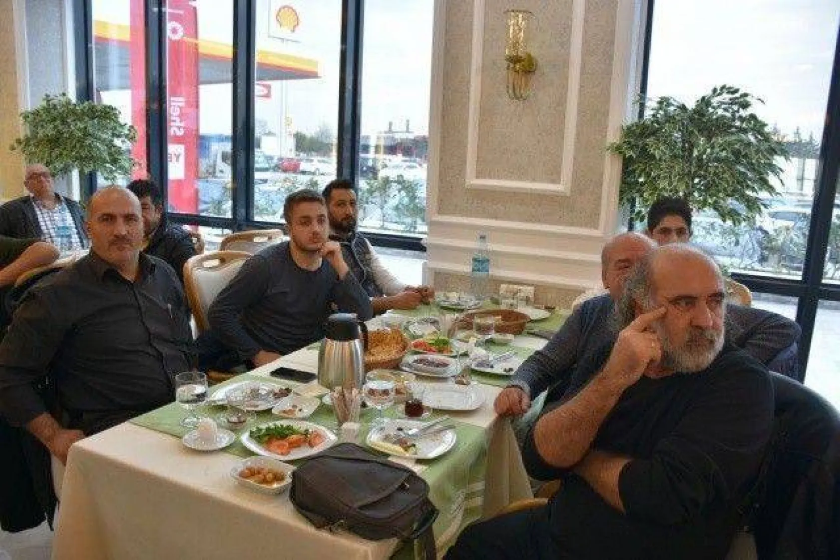 Kadın ve Erkek Kuaförleri Kahvaltıda Buluştu