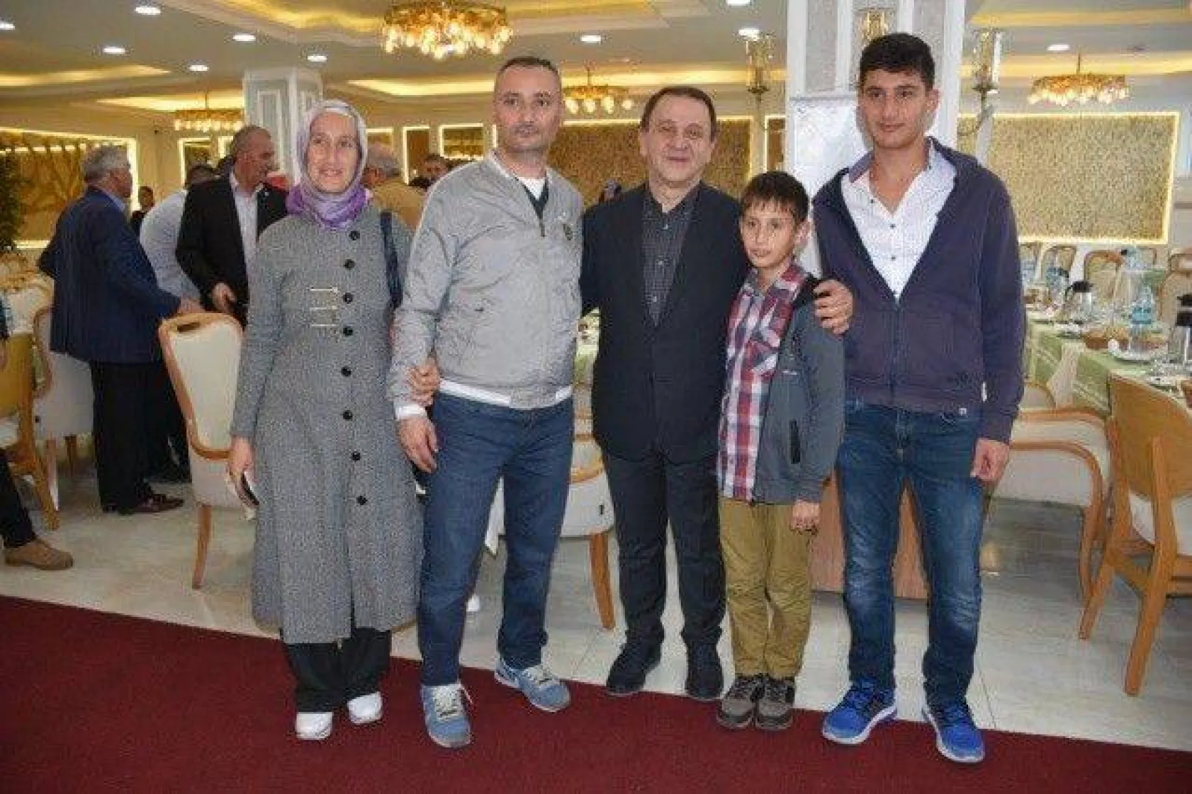 Kadın ve Erkek Kuaförleri Kahvaltıda Buluştu