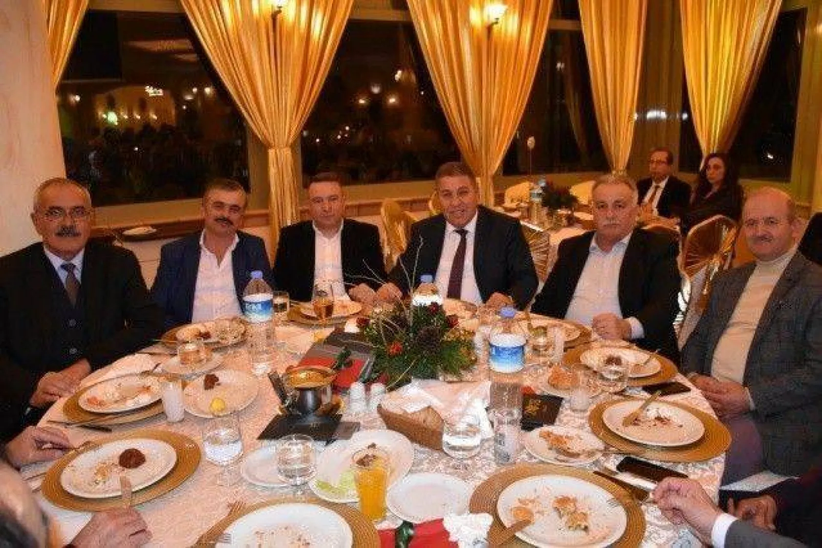 İlçe Protokolü Yemekte Buluştu