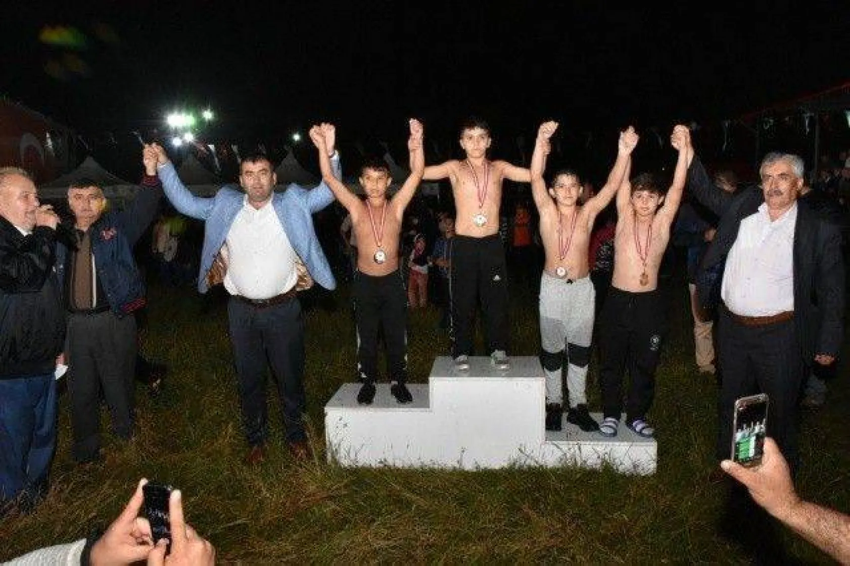 Silivri'de Gece Güreşine Yoğun İlgi