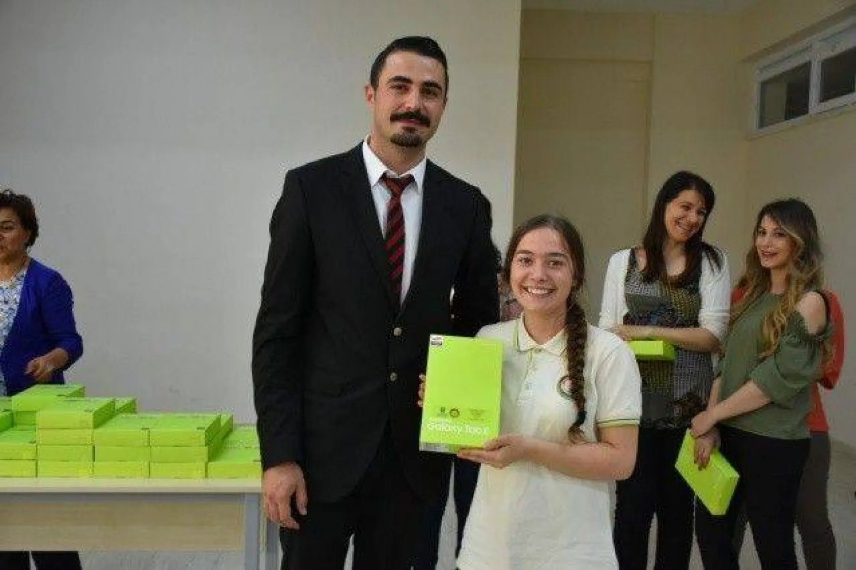 Işıklar'dan Tarım Lisesi öğrencilerine yılsonu hediyesi