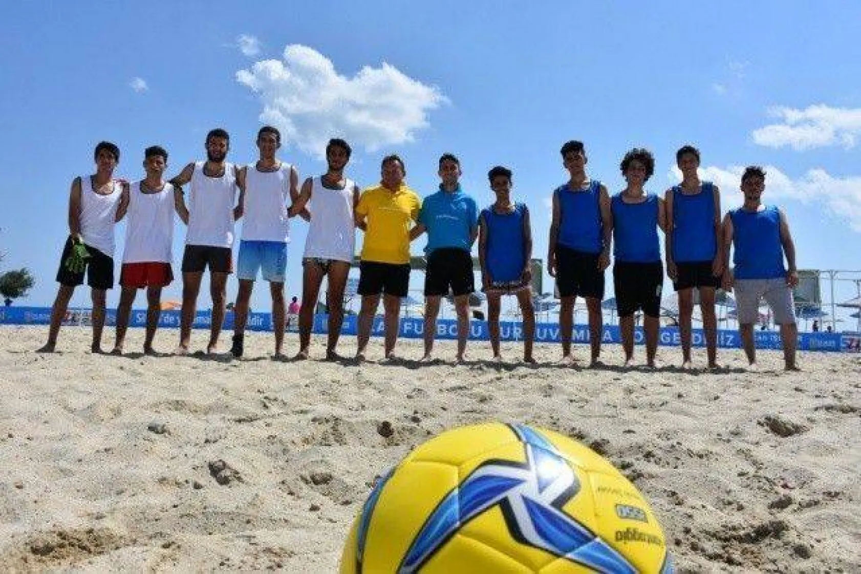 Turnuvalarda Kıyasıya Mücadele Sürüyor