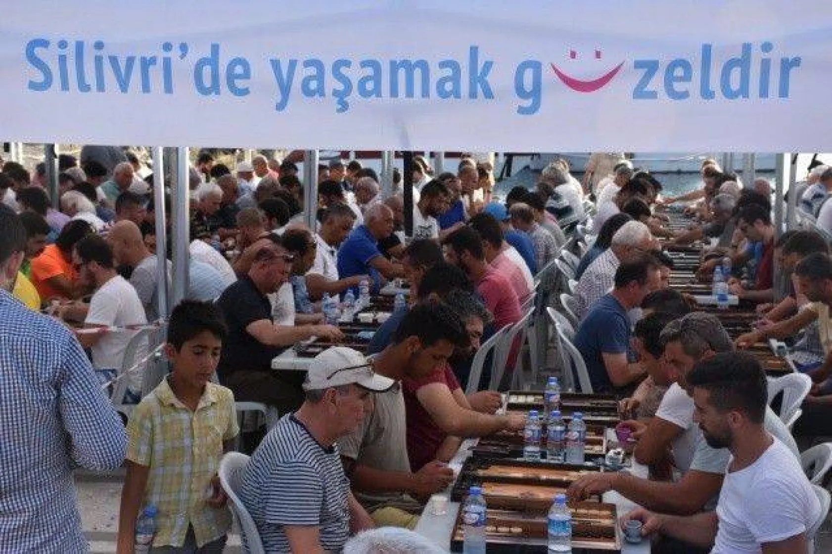 Turnuvalarda Kıyasıya Mücadele Sürüyor