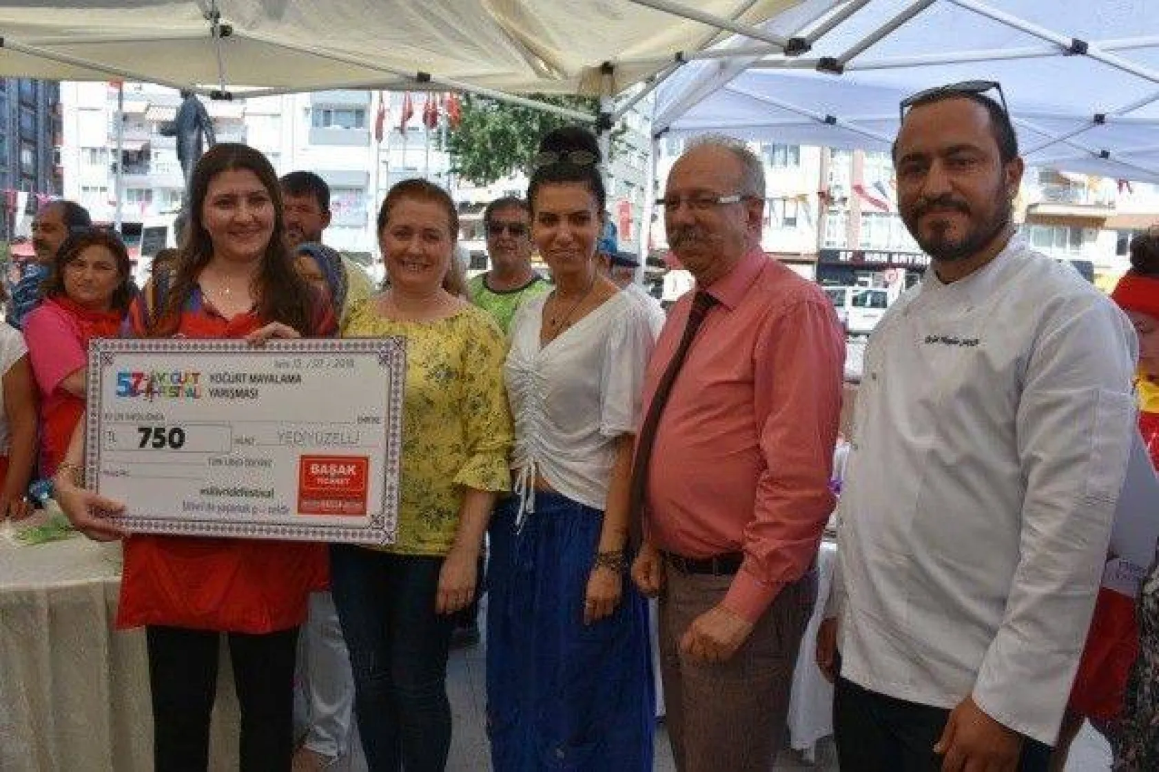 En güzel yoğurt için yarıştılar