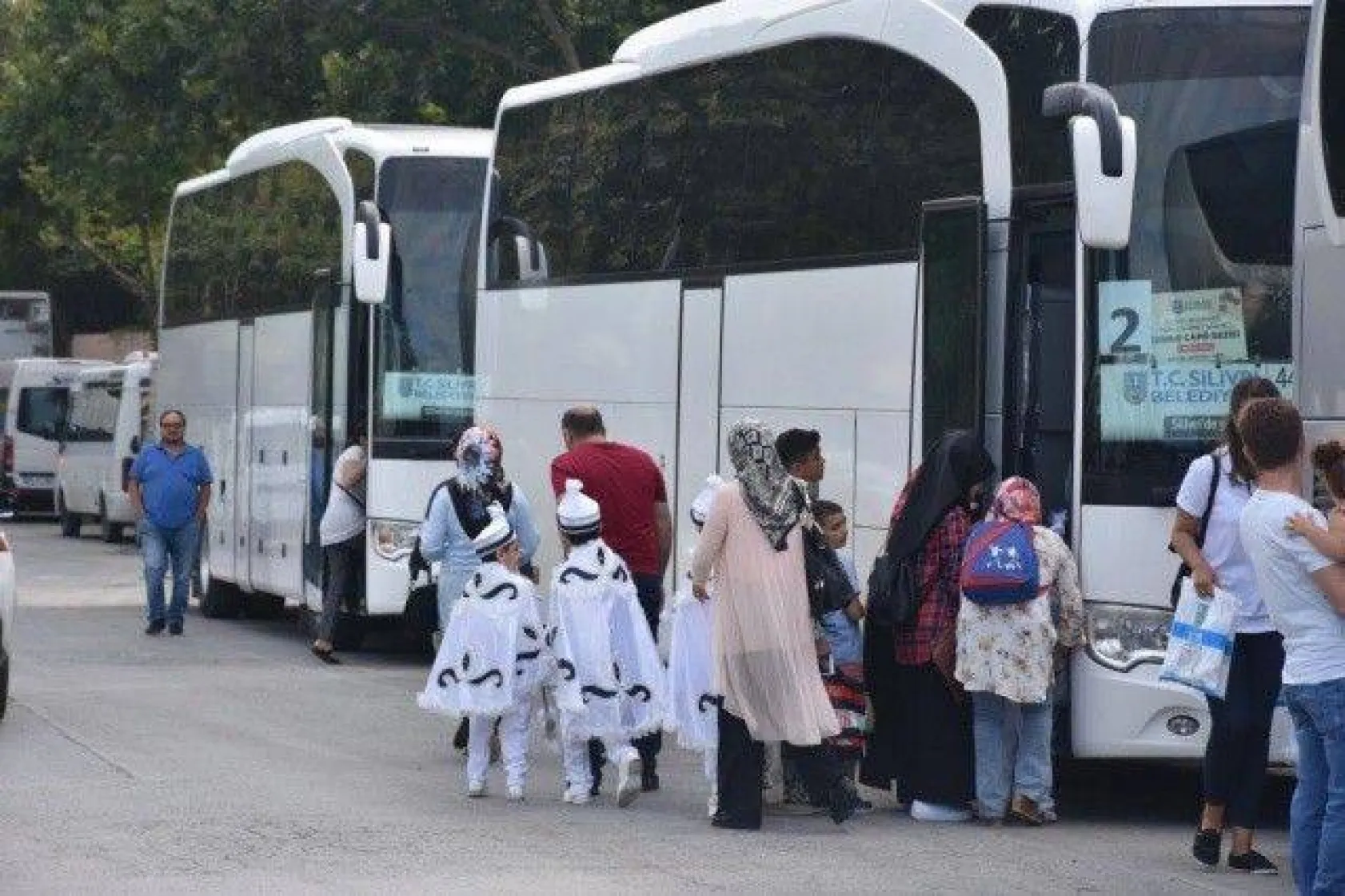 Başkan Işıklar 80 çocuğu sünnet ettirdi