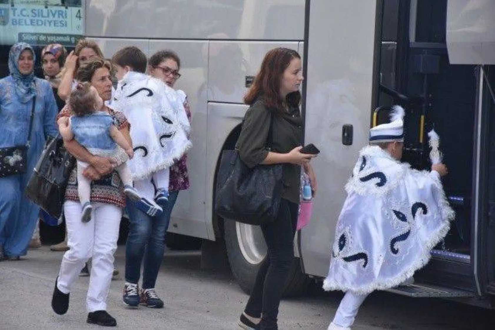 Başkan Işıklar 80 çocuğu sünnet ettirdi