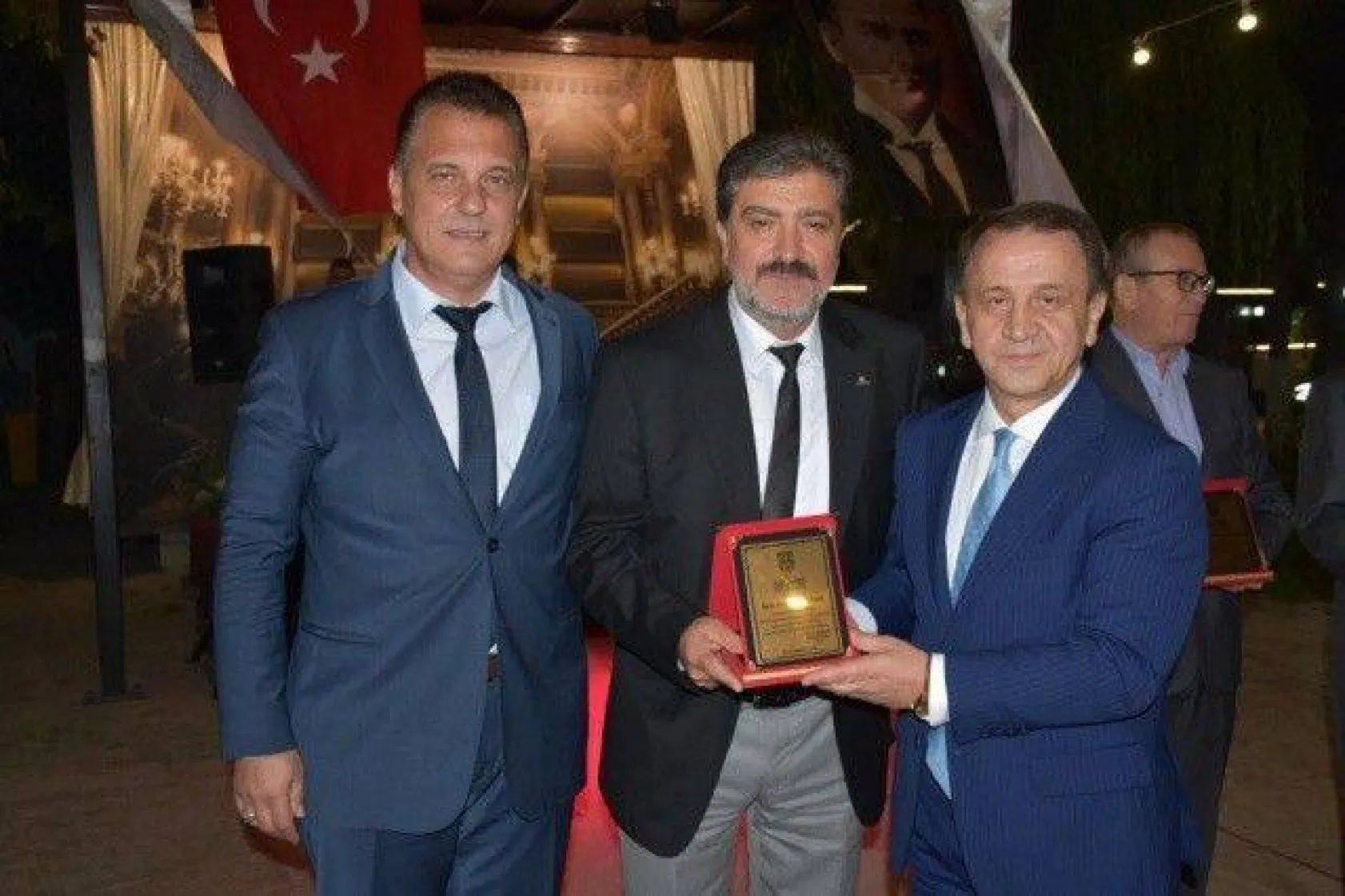 Işıklar Personeliyle Aile Yemeğinde buluştu