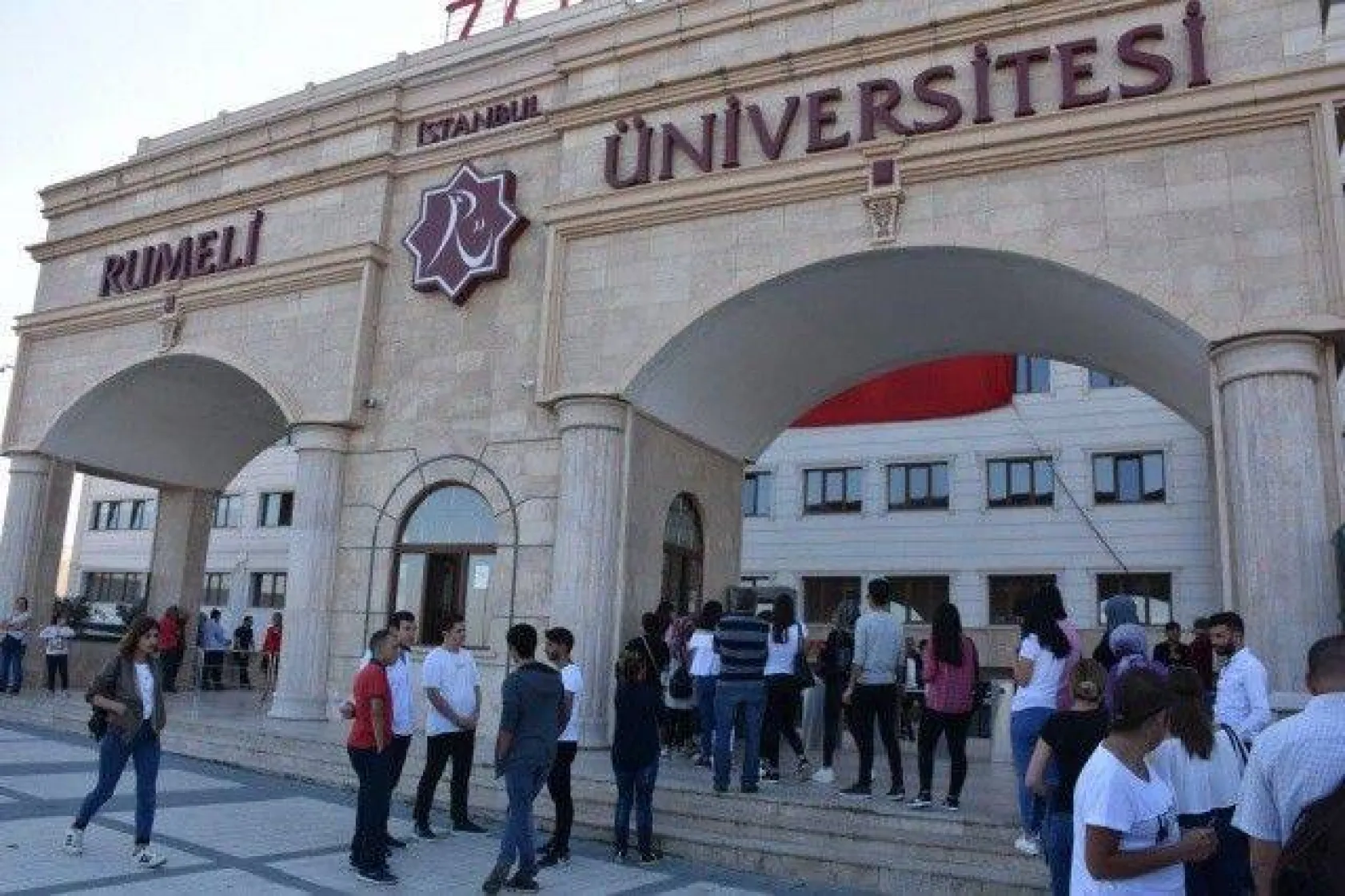 Işıklar Rumeli Üniversitesi Eğitim Yılı Açılışına Katıldı