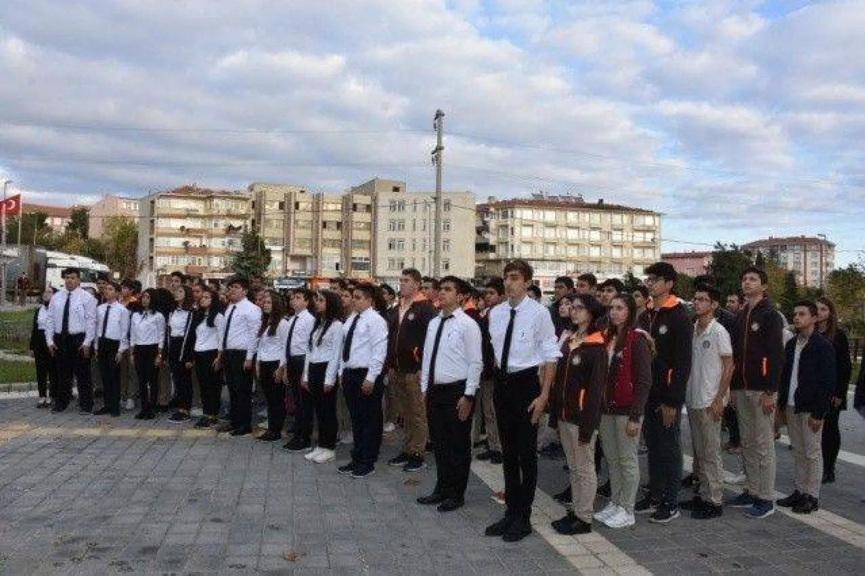 Tarım Lisesi Öğrencileri Atamızı Unutmadı